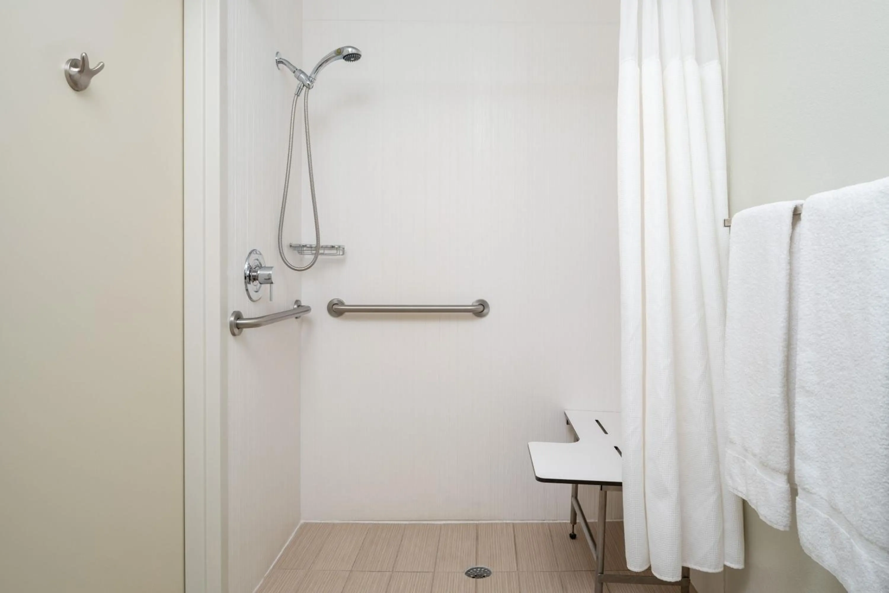 Bathroom in Courtyard by Marriott - Naples