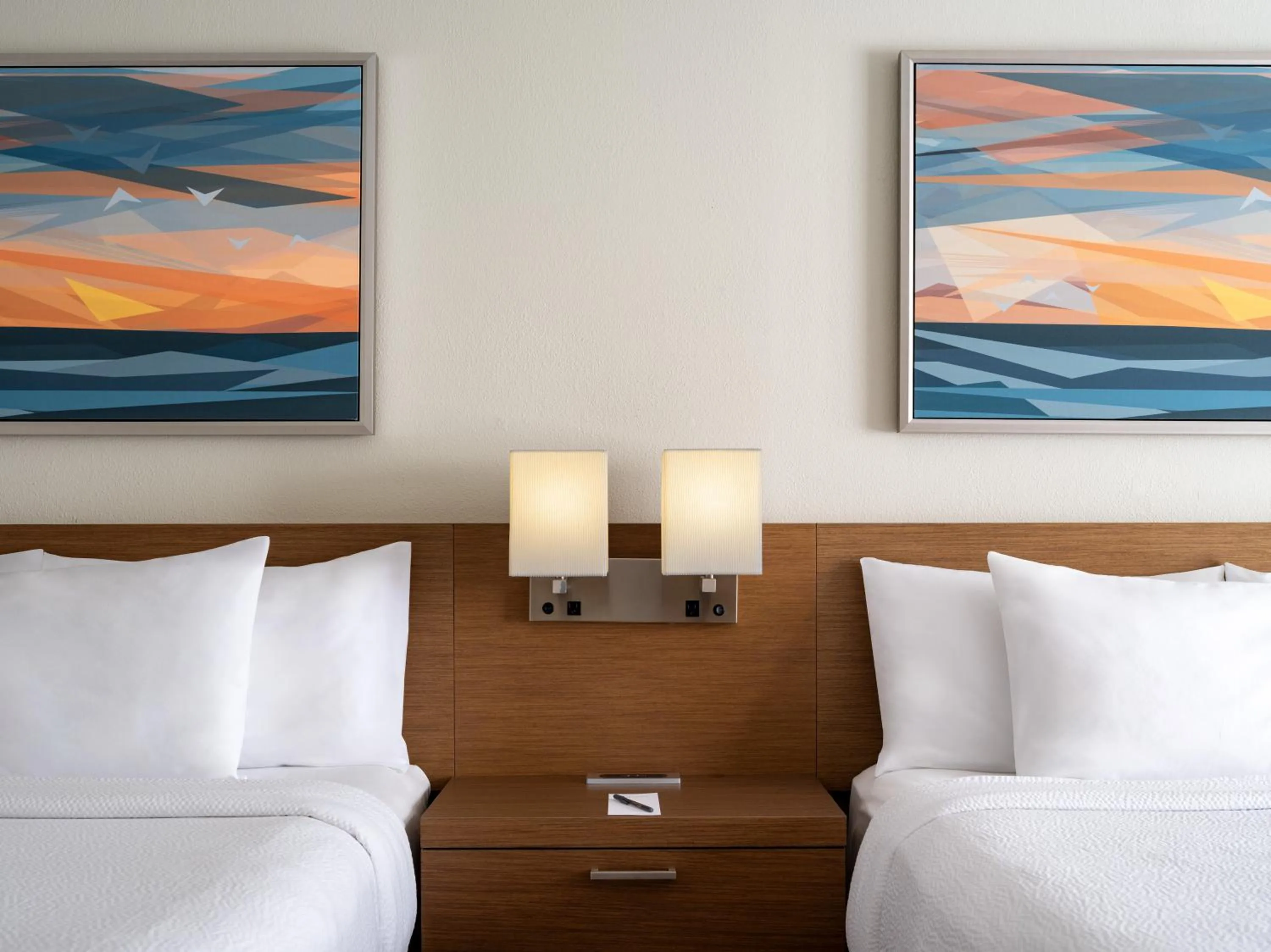 Bed in Courtyard by Marriott - Naples