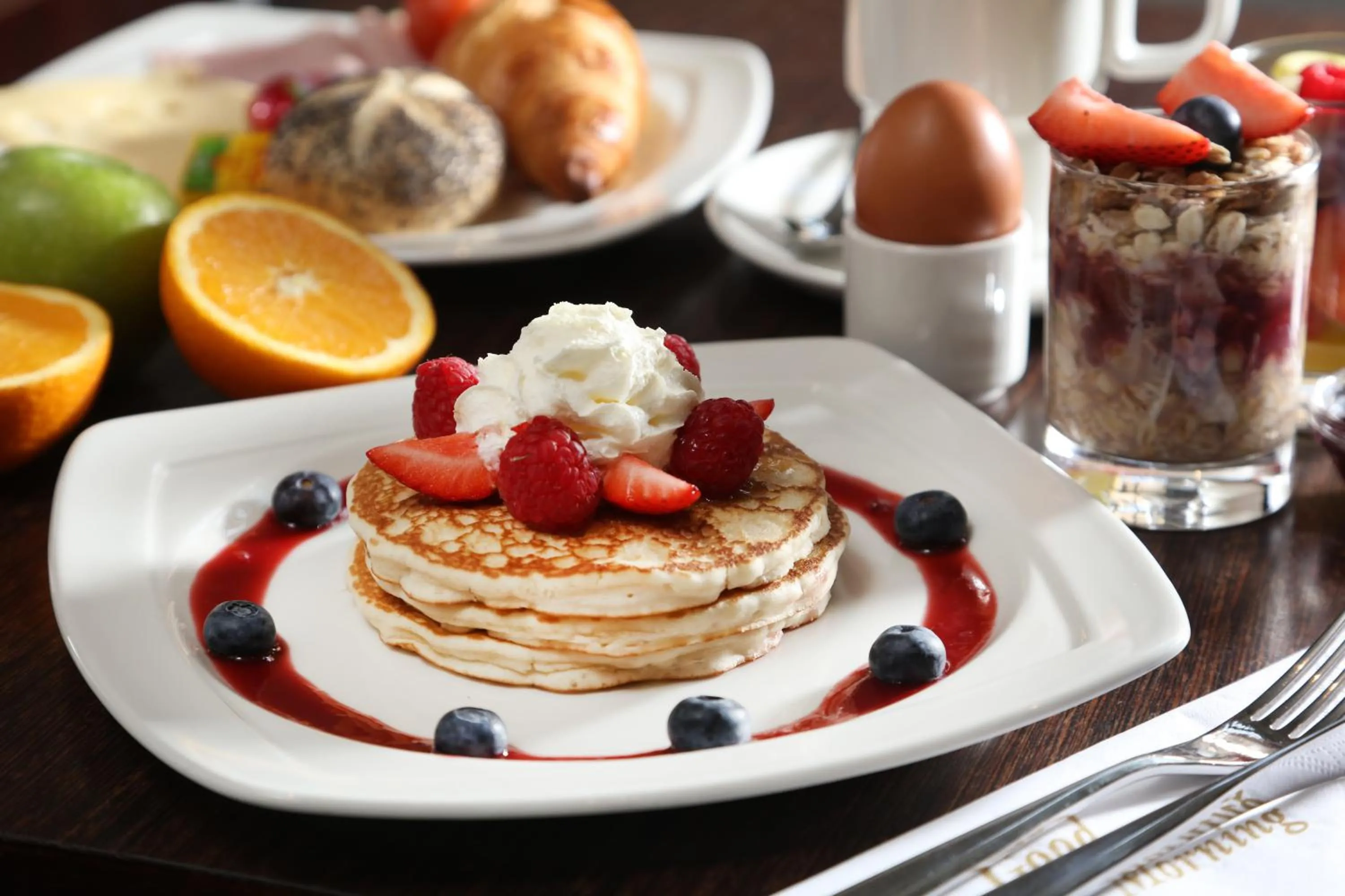 Continental breakfast in Best Western Plus Delmere Hotel