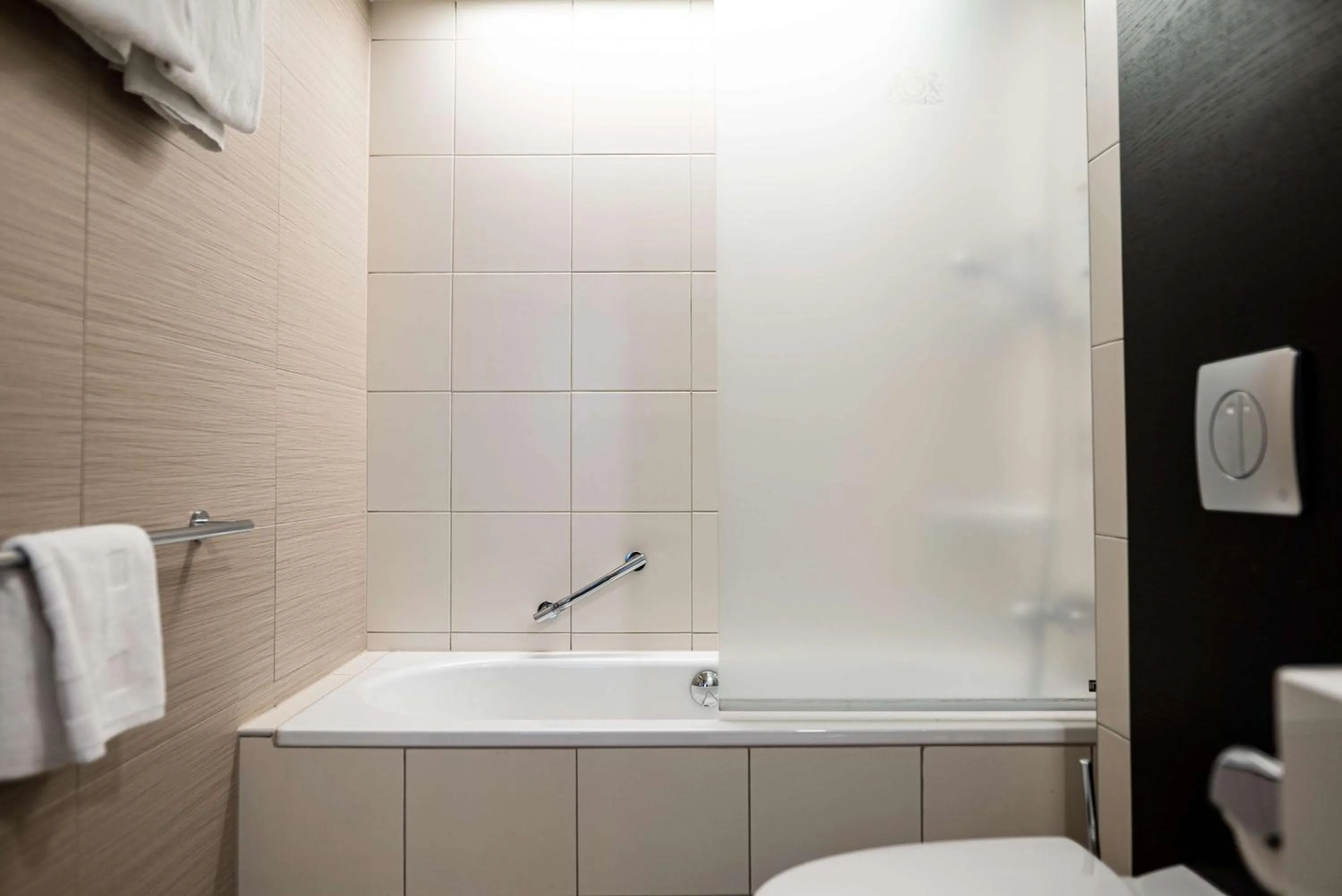 Bathroom in Scandic Anglais