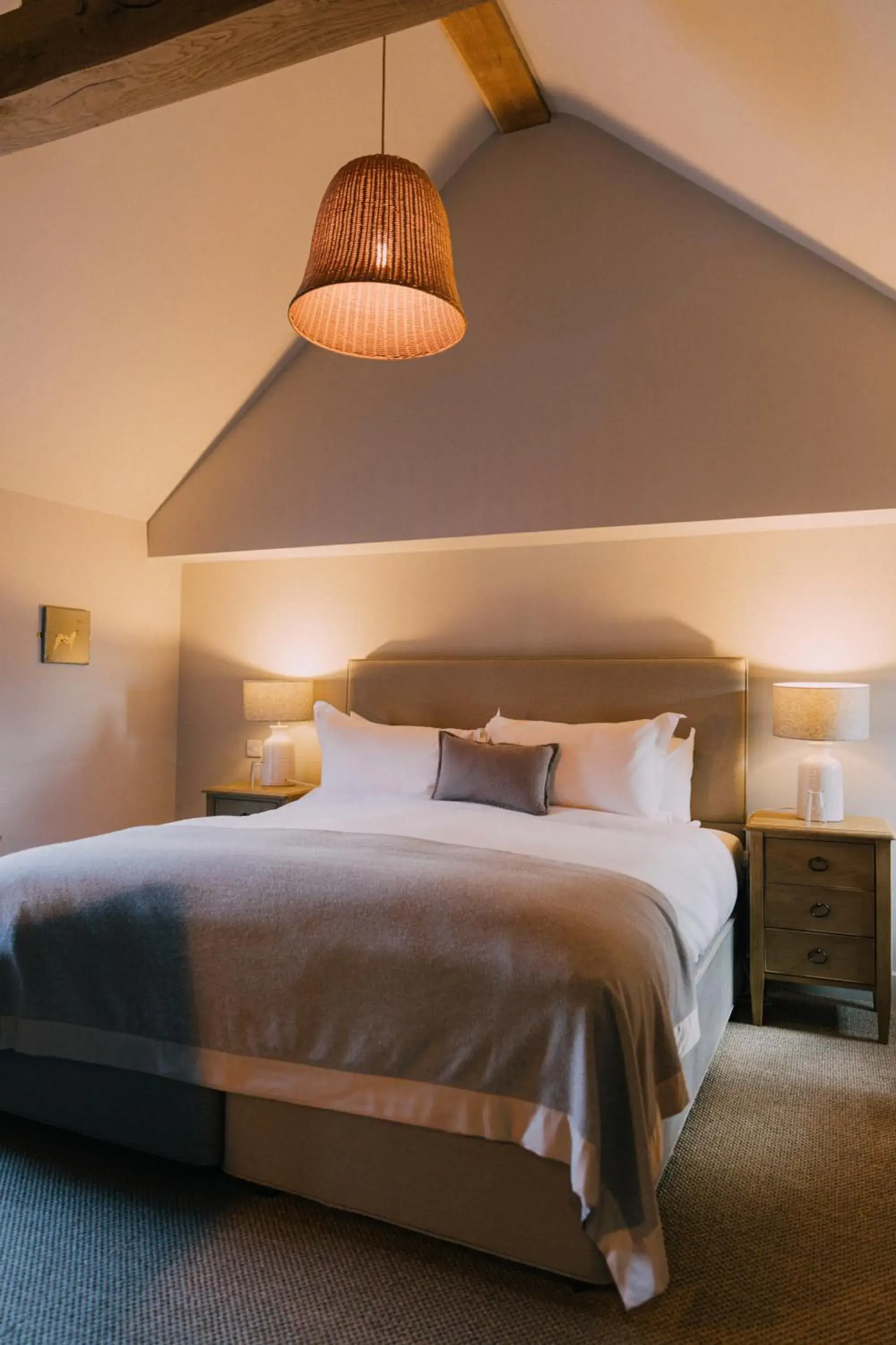 Bed in The Pointer Bed in The Pointer