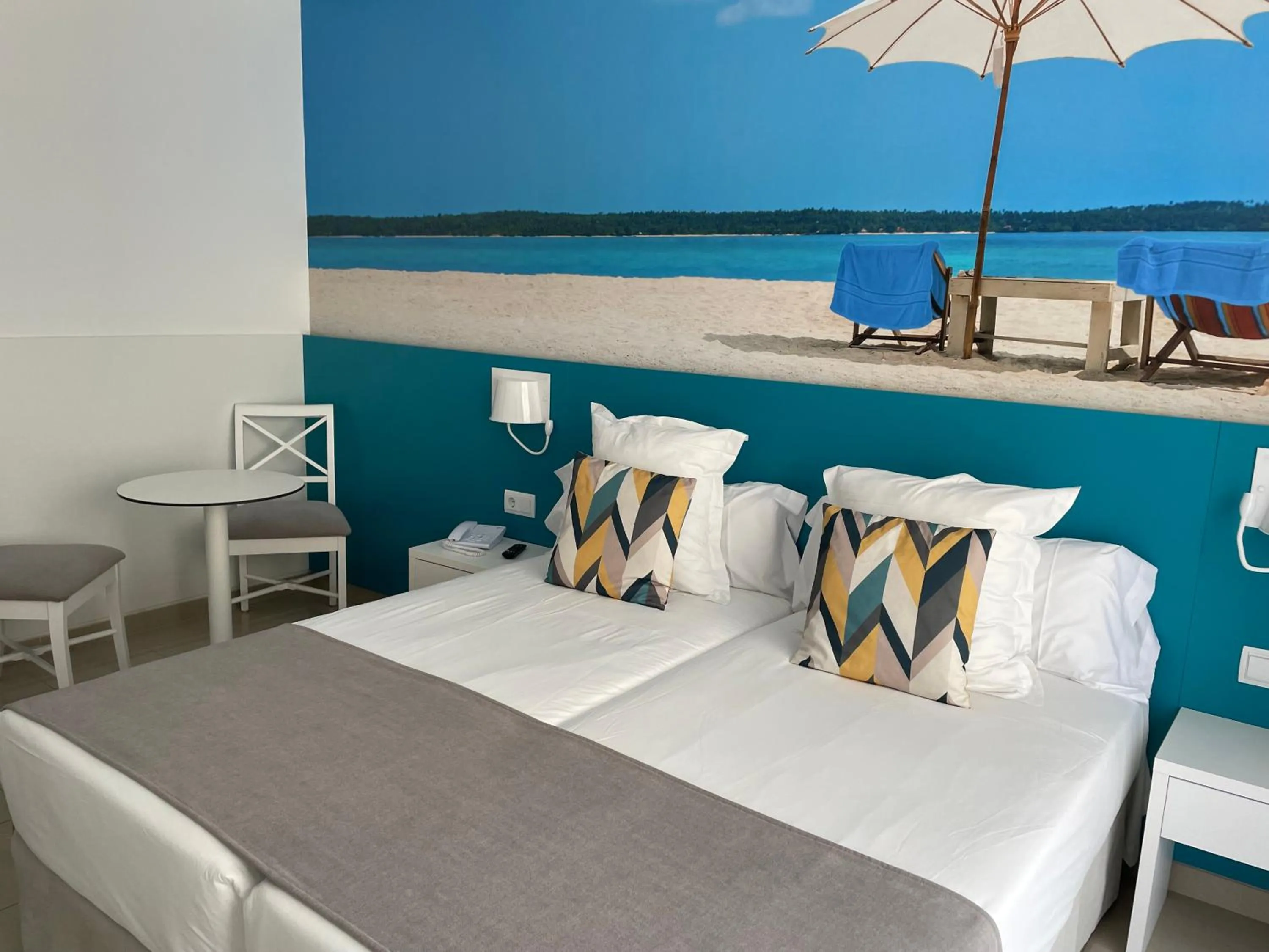 Bedroom, Bed in BQ Carmen Playa- Adults Only