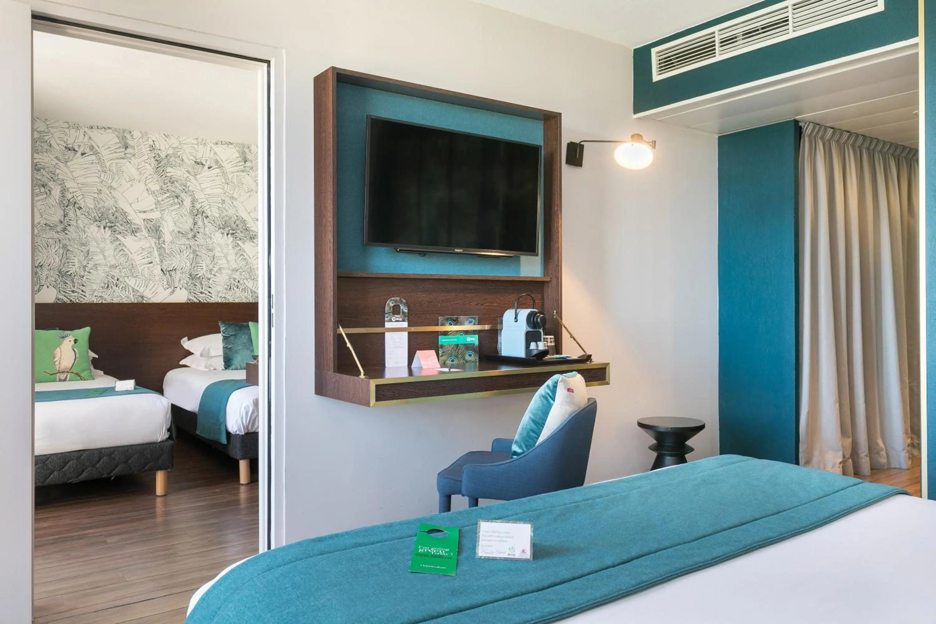 Bed in Hôtel Birdy by Happyculture