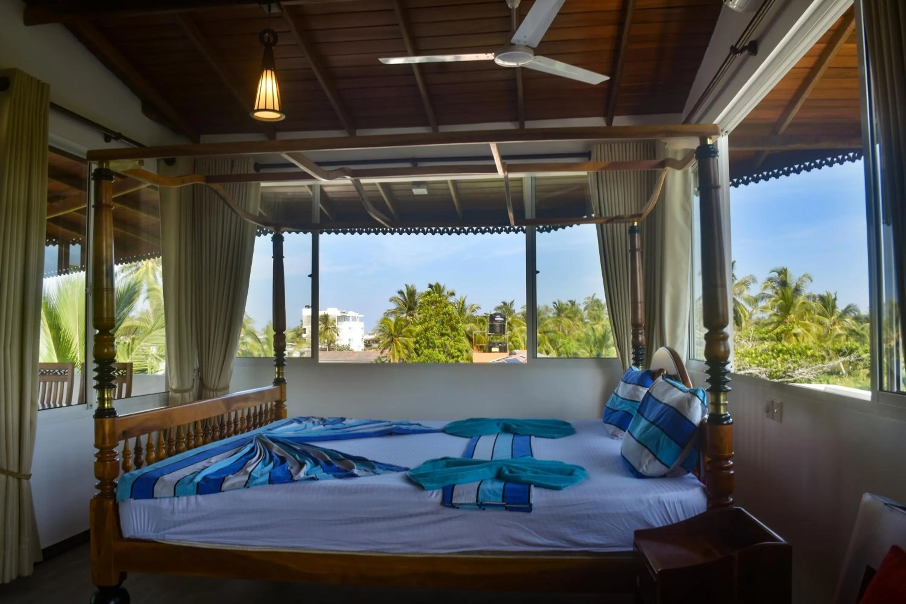 Apartment with Sea View in Ravi Villa Hikkaduwa
