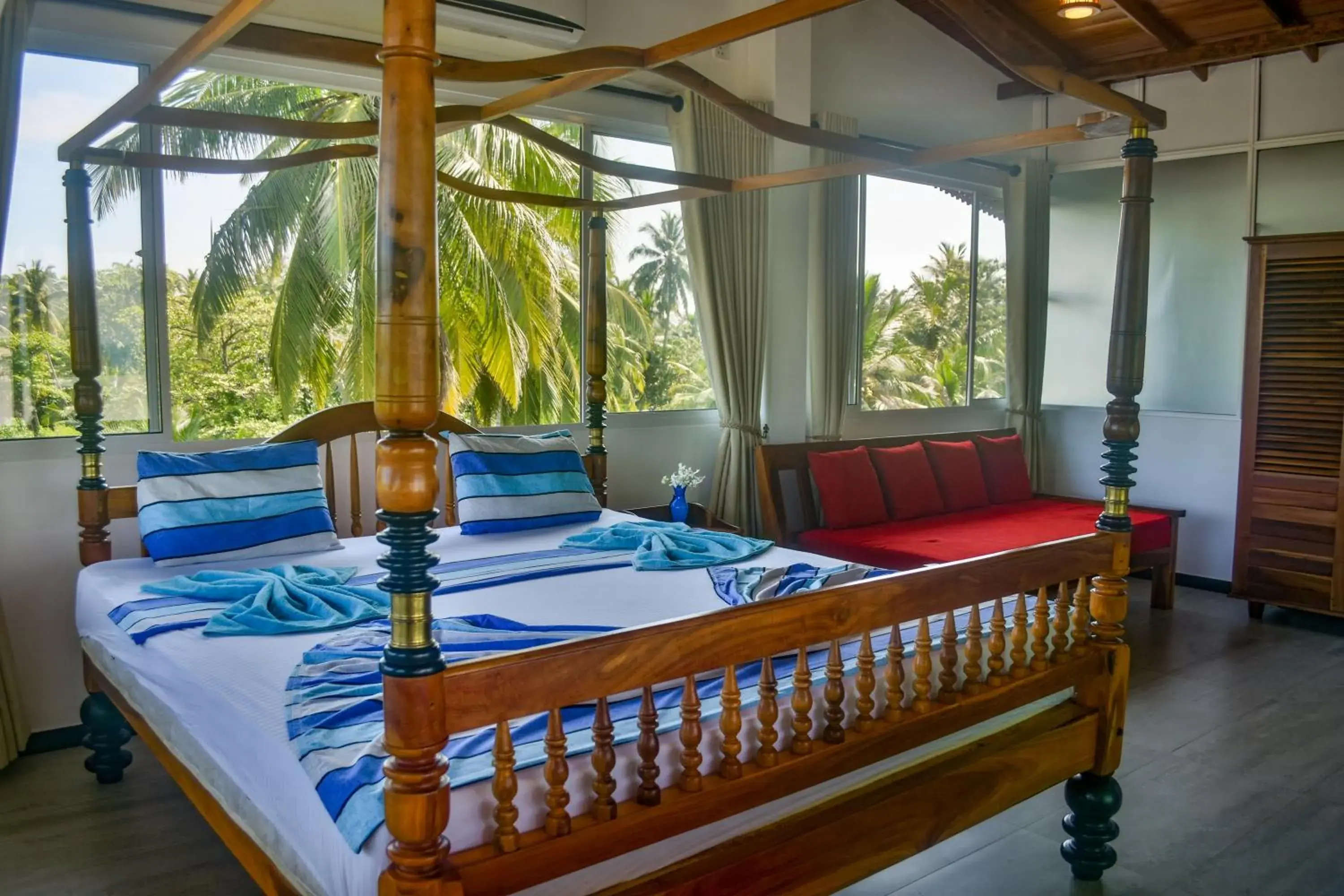 Apartment with Sea View in Ravi Villa Hikkaduwa Apartment with Sea View in Ravi Villa Hikkaduwa