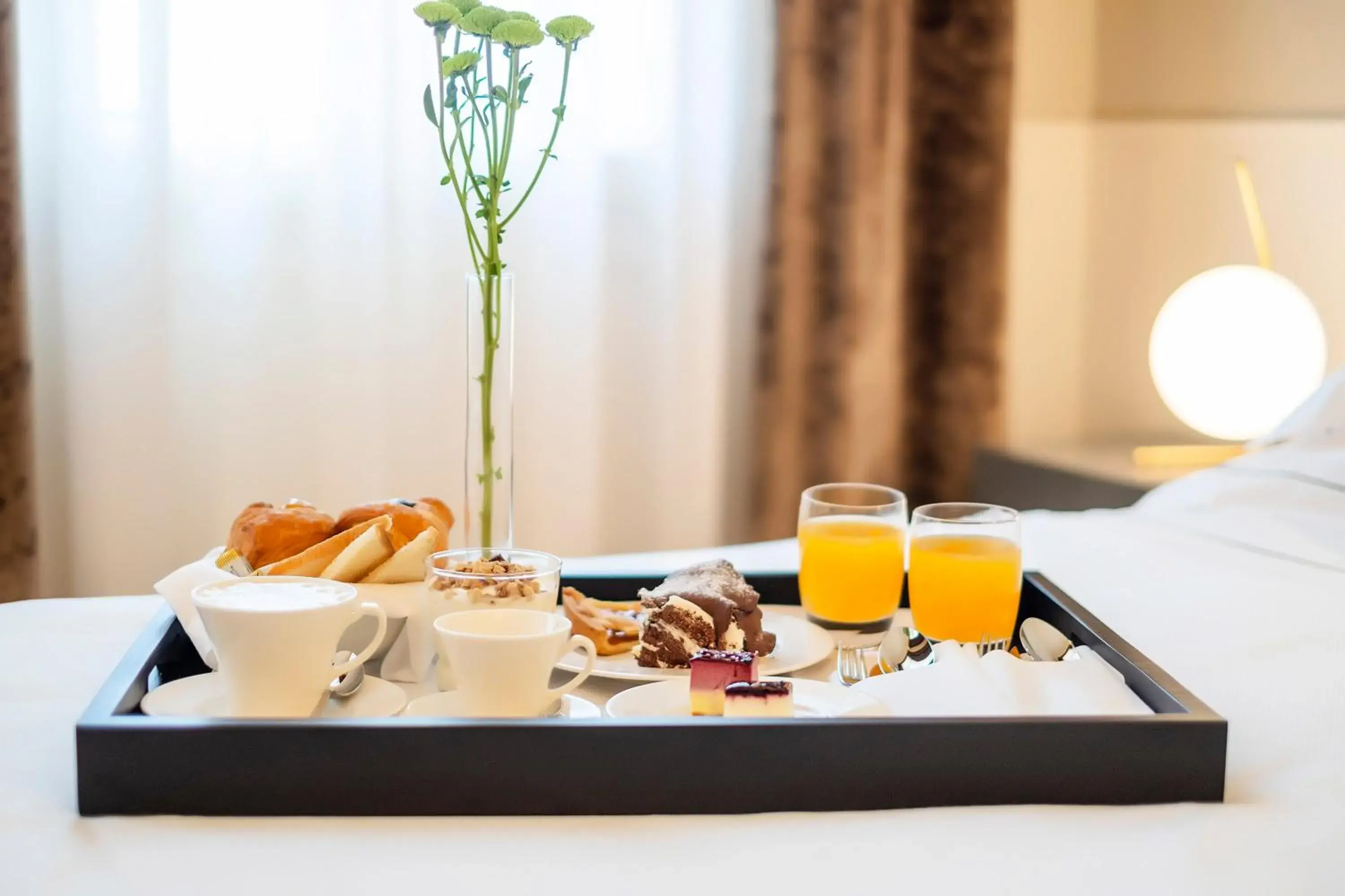 Food and drinks, Bed in Hotel Villa Soligo - Small Luxury Hotels of the World Food and drinks, Bed in Hotel Villa Soligo - Small Luxury Hotels of the World