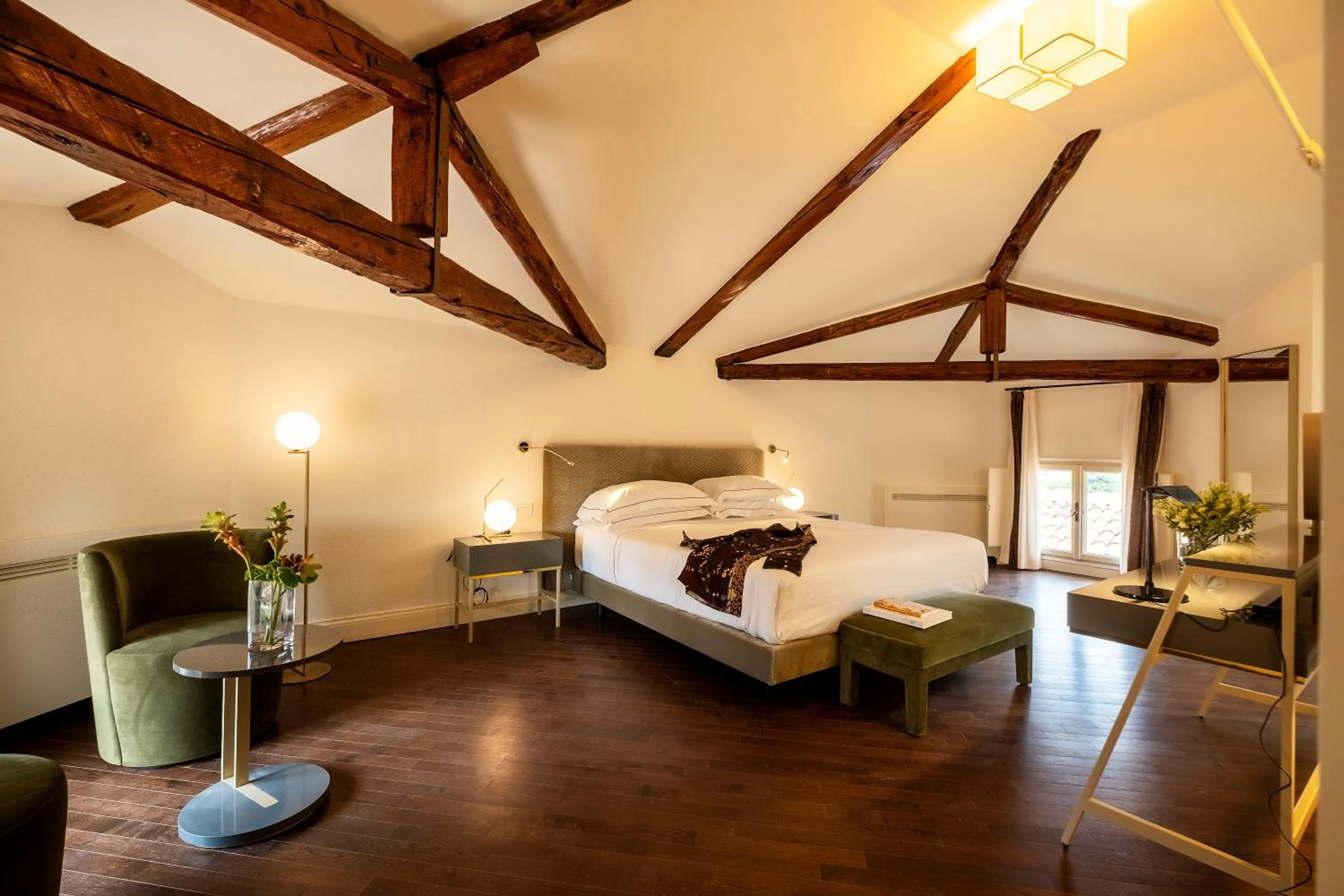 Photo of the whole room, Bed in Hotel Villa Soligo - Small Luxury Hotels of the World