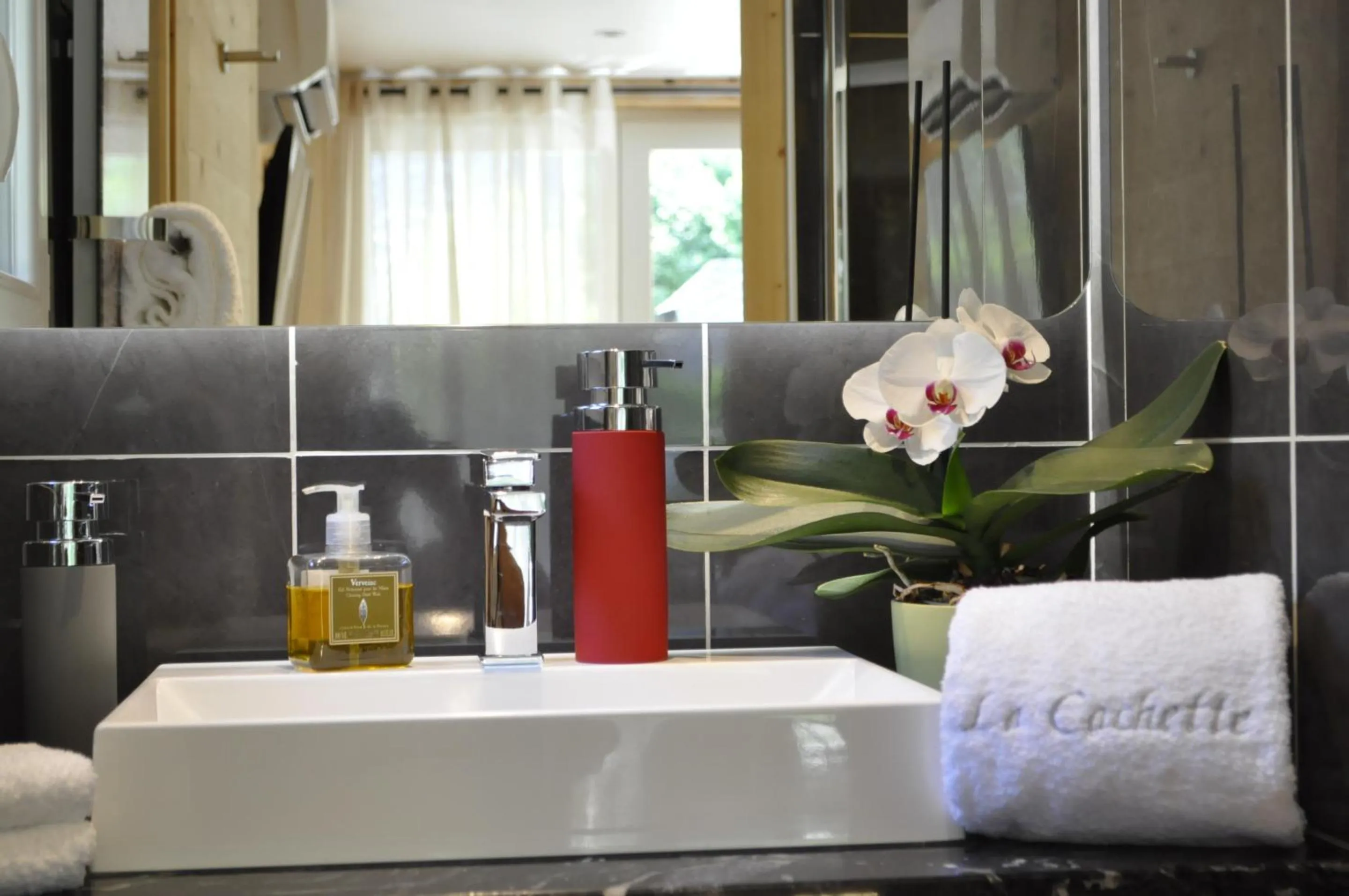 Bathroom in Chalet la Cachette Cyclists & Skiers