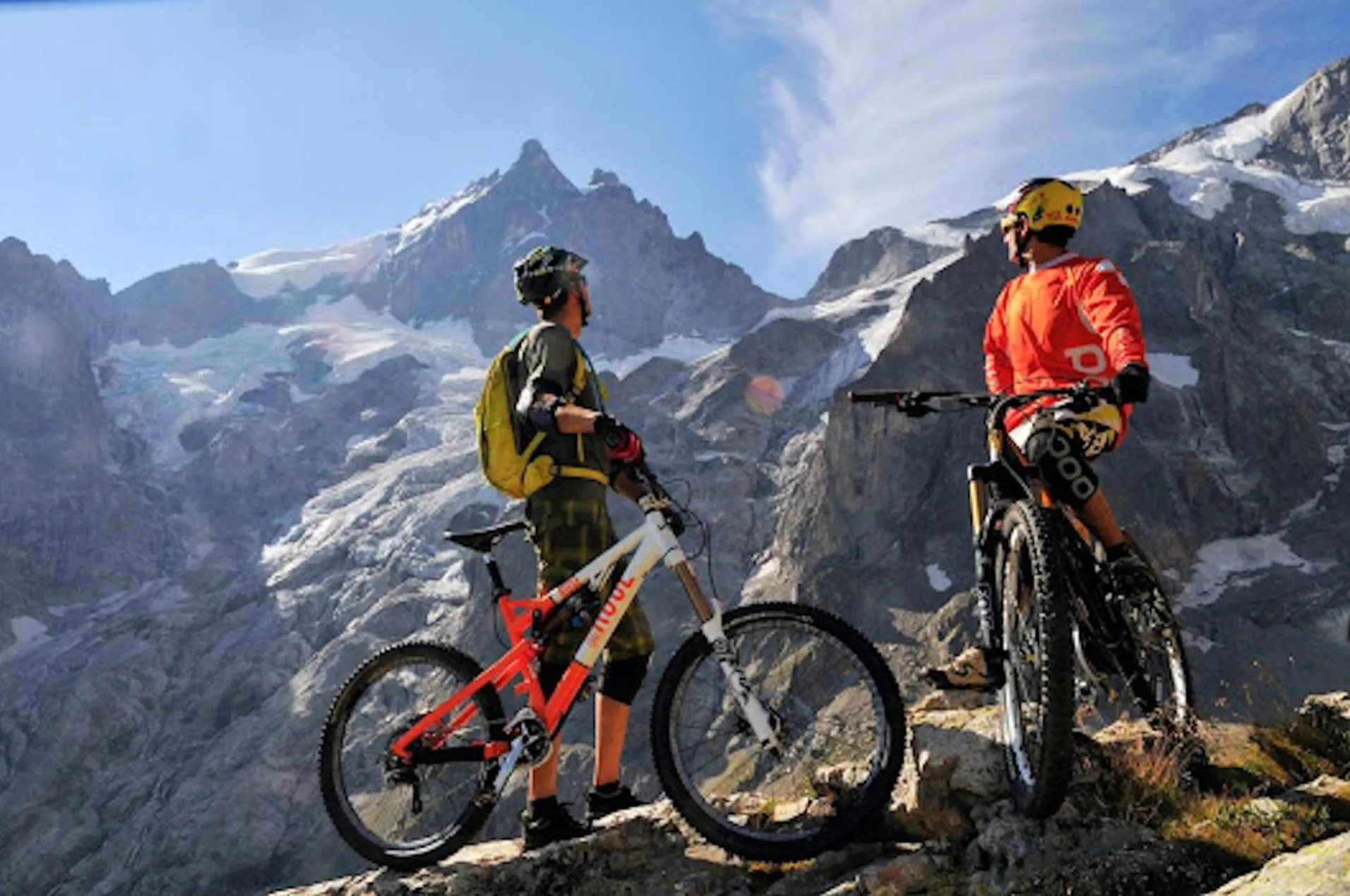 Activities in Chalet la Cachette Cyclists & Skiers