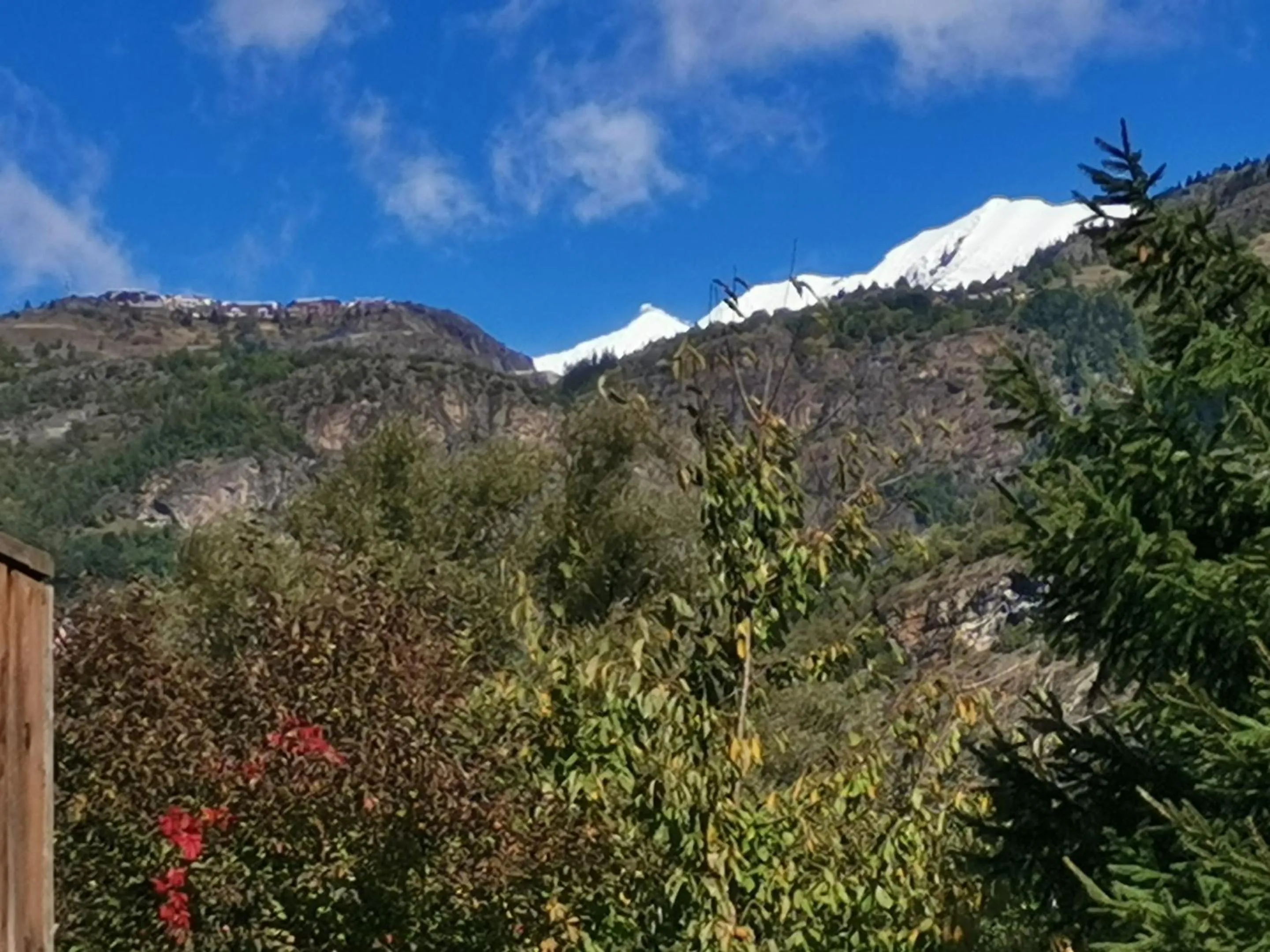 Neighbourhood in Chalet la Cachette Cyclists & Skiers