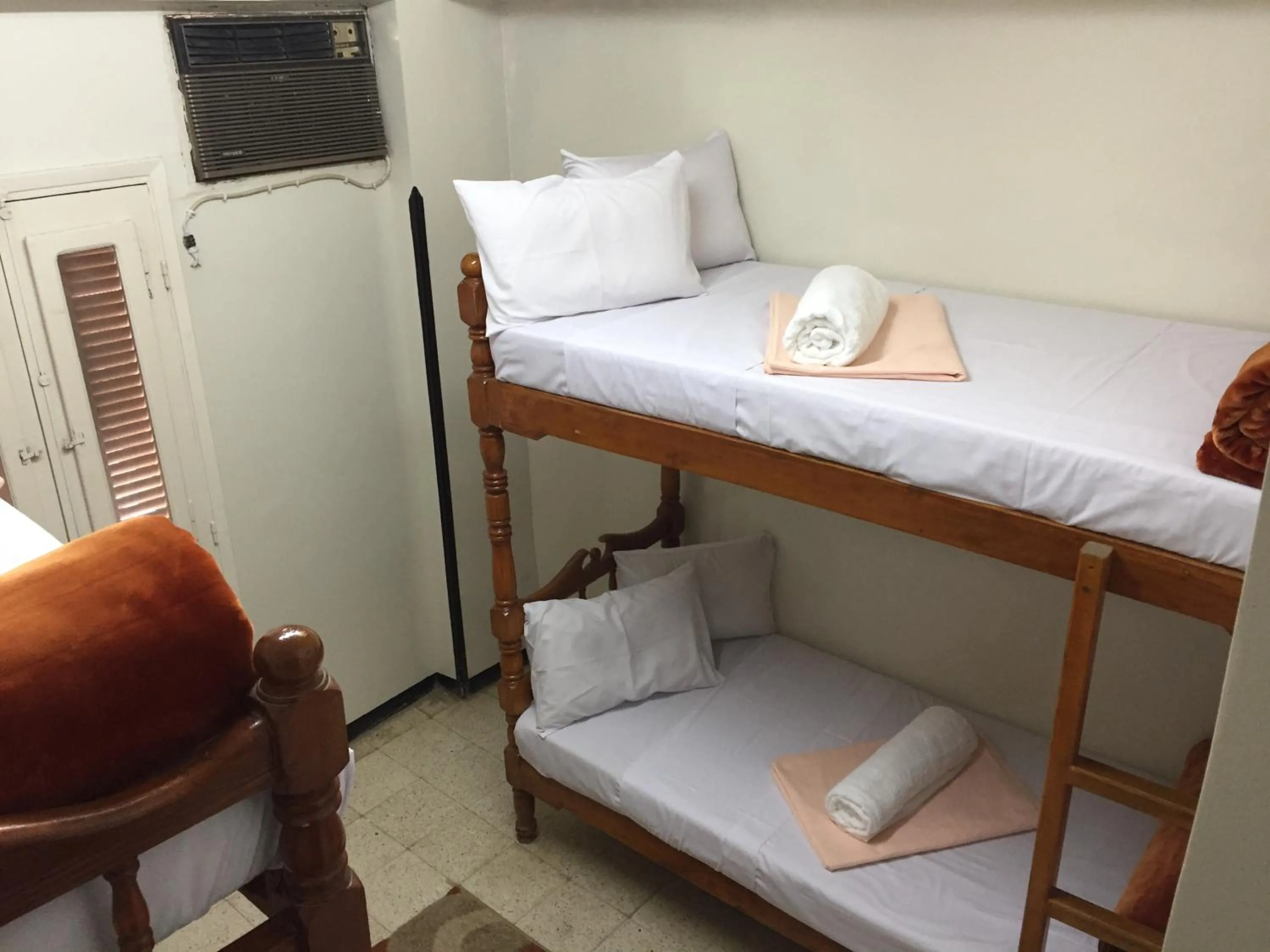 Bed in 4-Bed Mixed Dormitory Room (Foreigners only)  in Happy Land Luxor