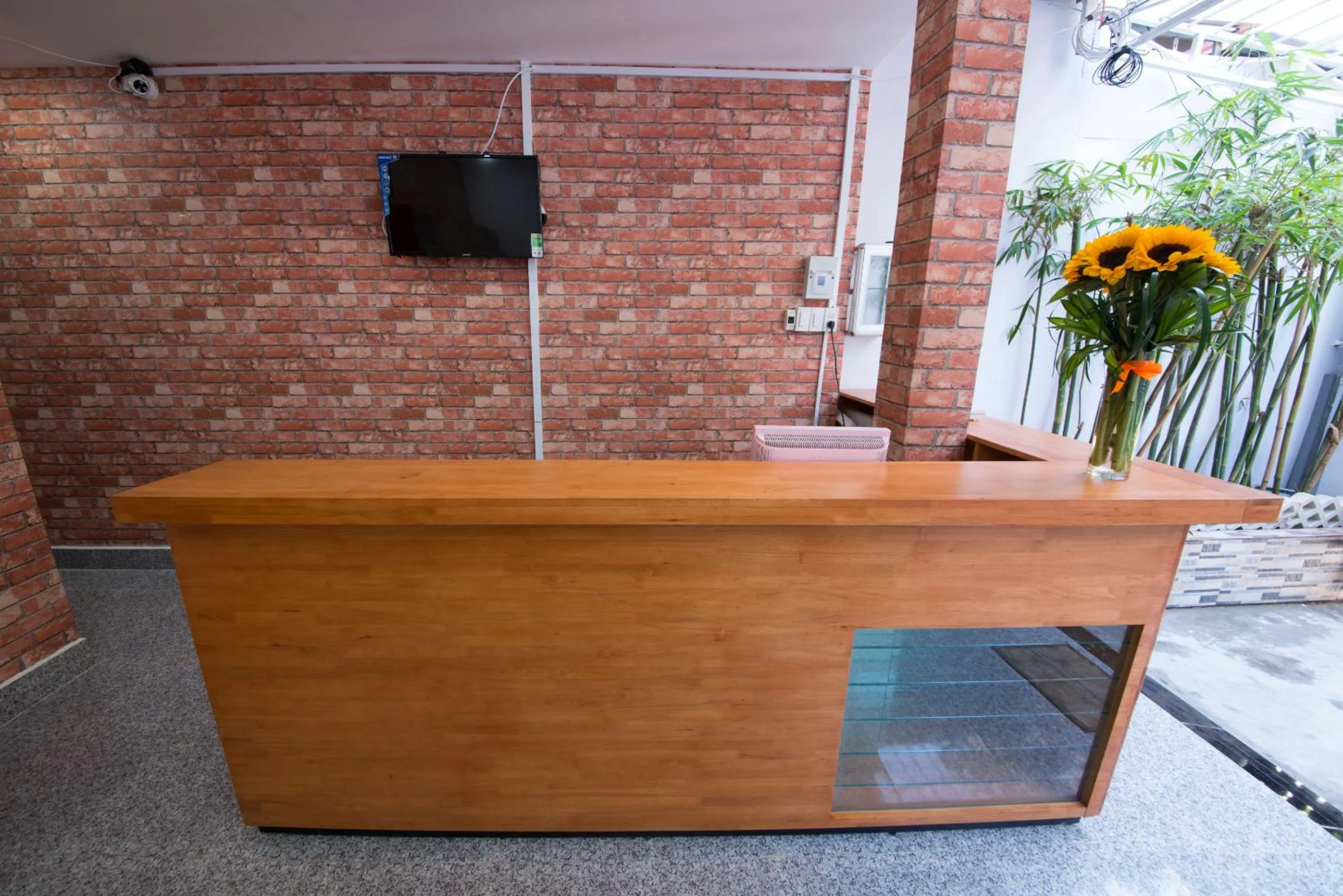 Communal lounge/ TV room in Ana's House