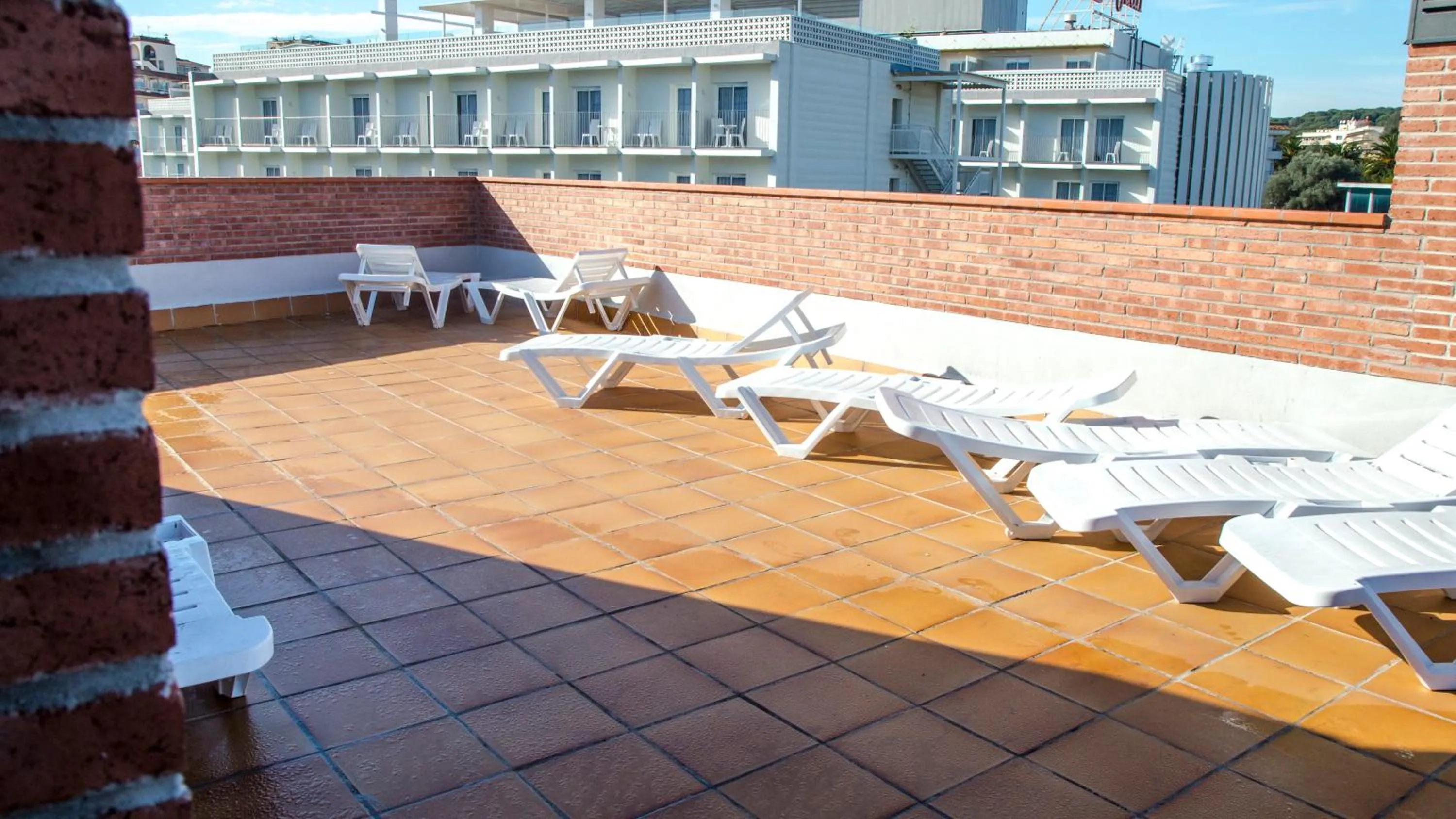 Swimming pool in Apartaments Ponent