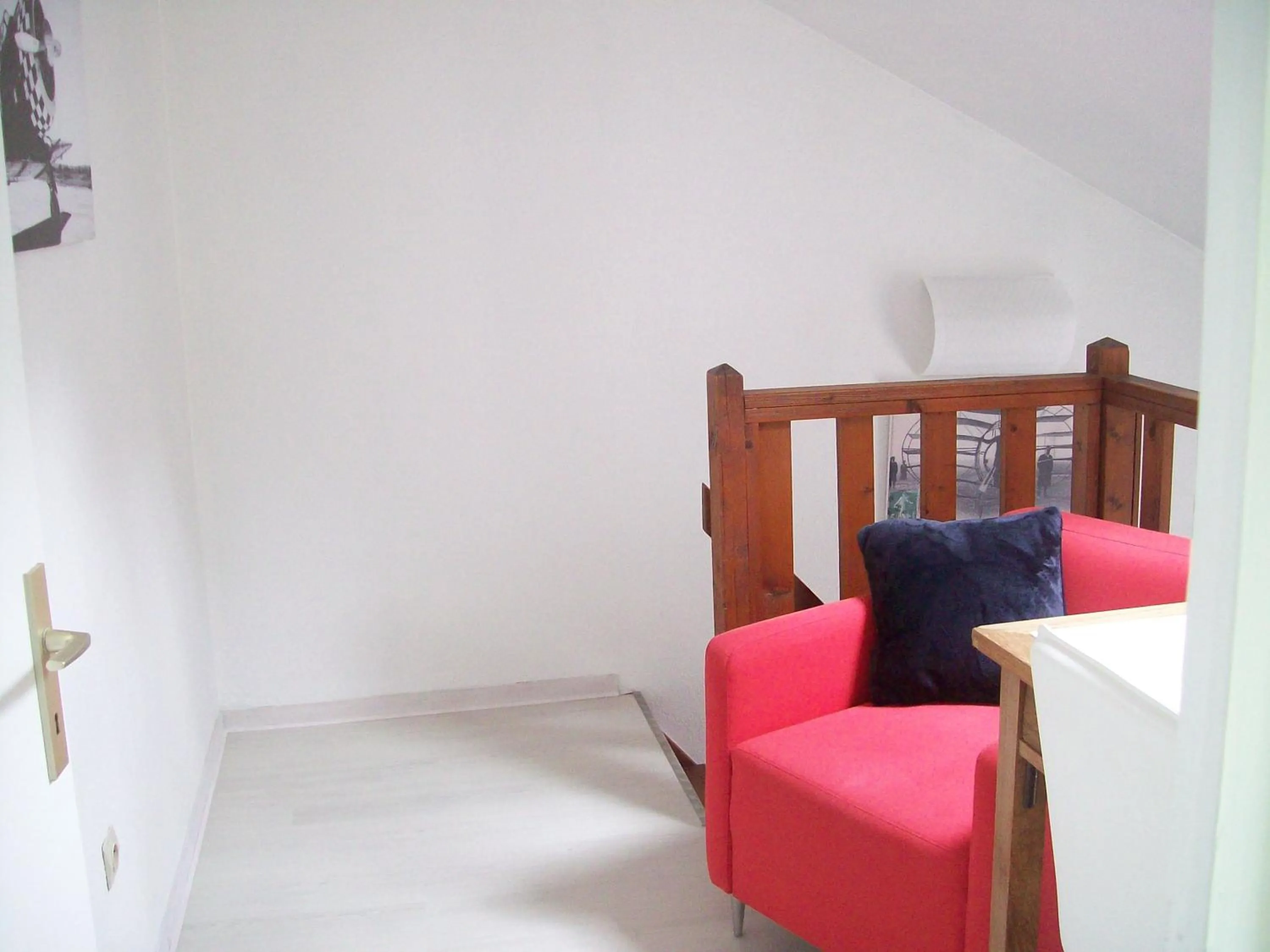 Decorative detail, Bed in Appartements Les remparts d'Alienor