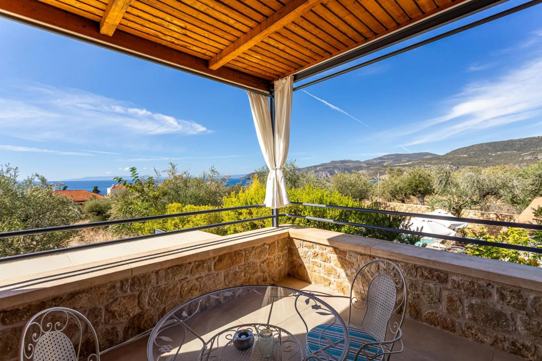 Balcony/Terrace in Lithos Guesthouse Kardamili
