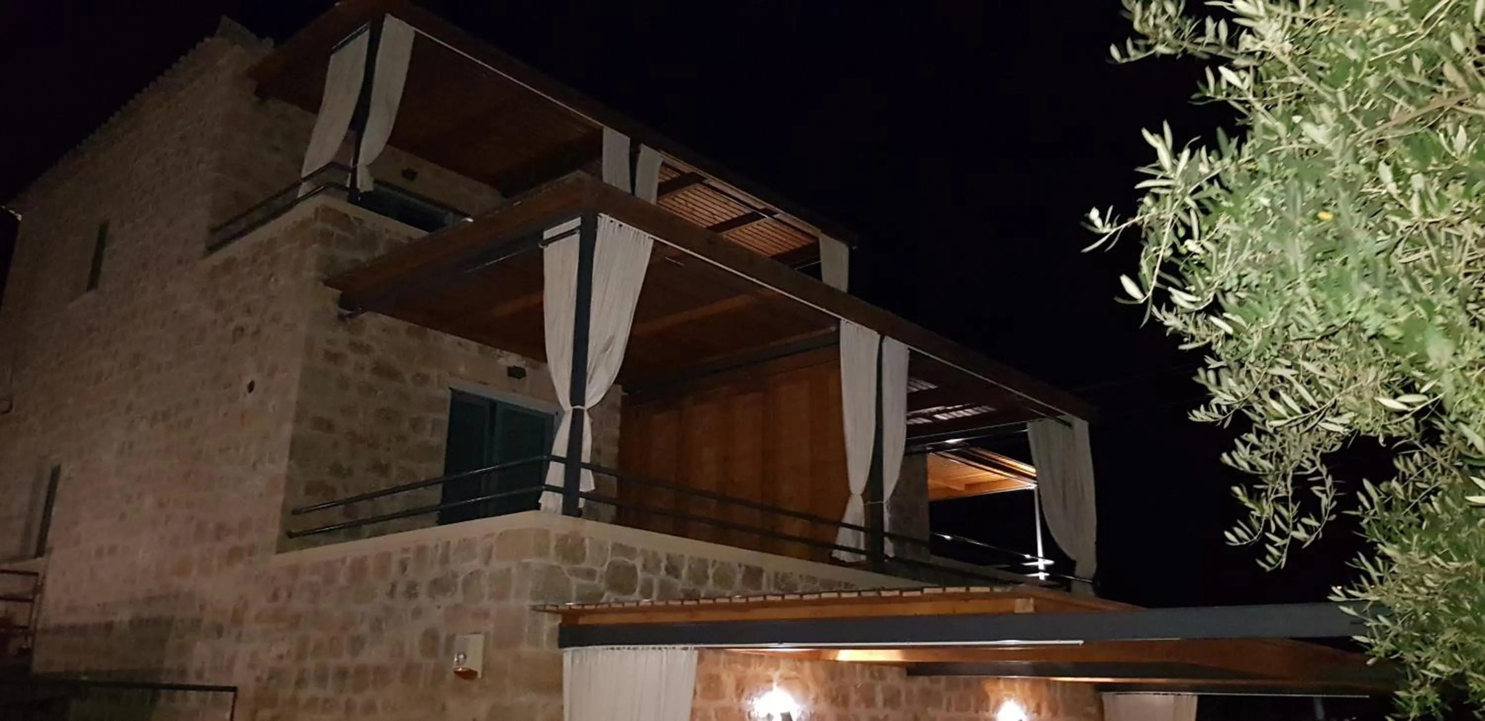 Lithos Guesthouse Kardamili