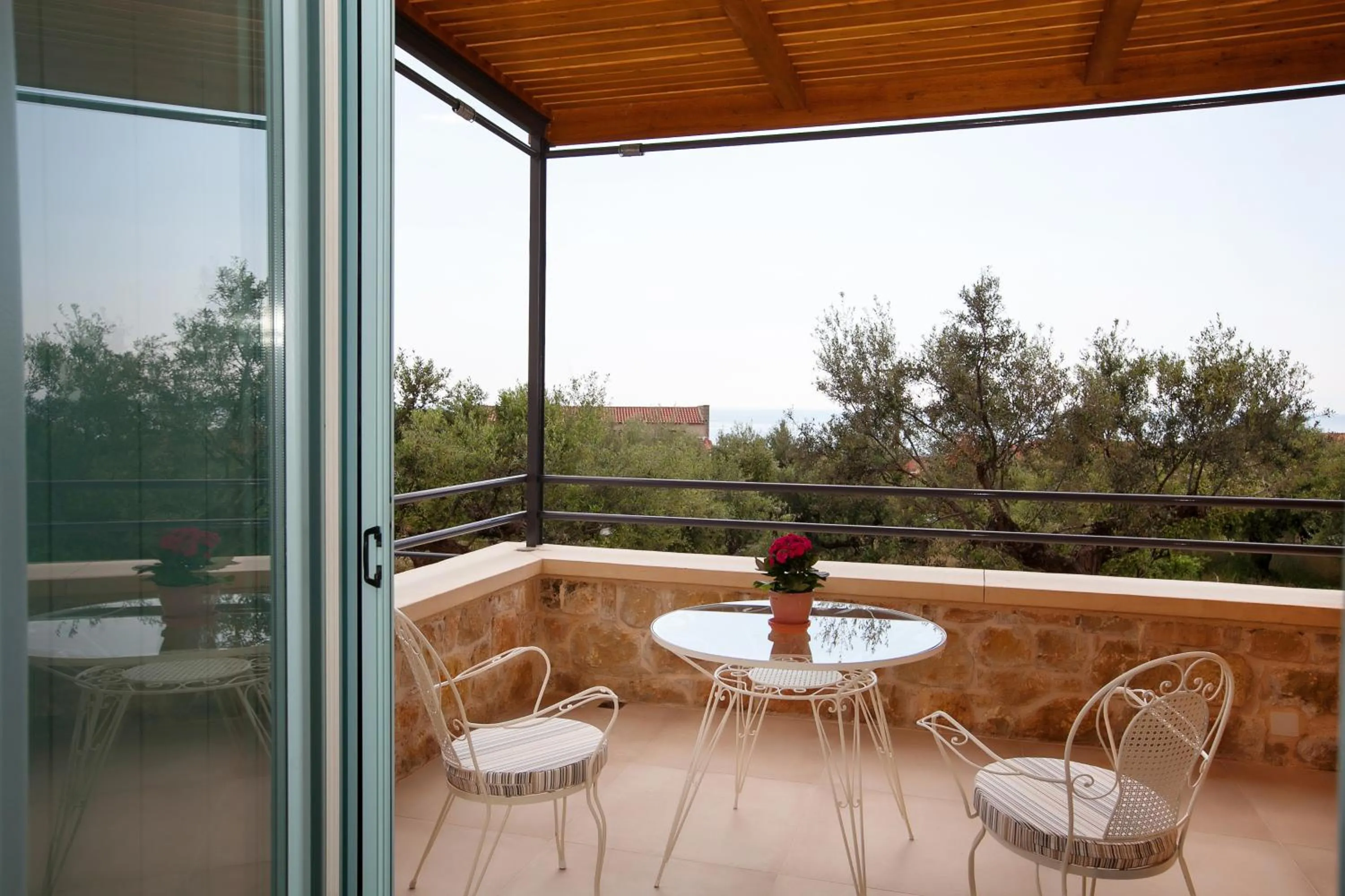 Lithos Guesthouse Kardamili