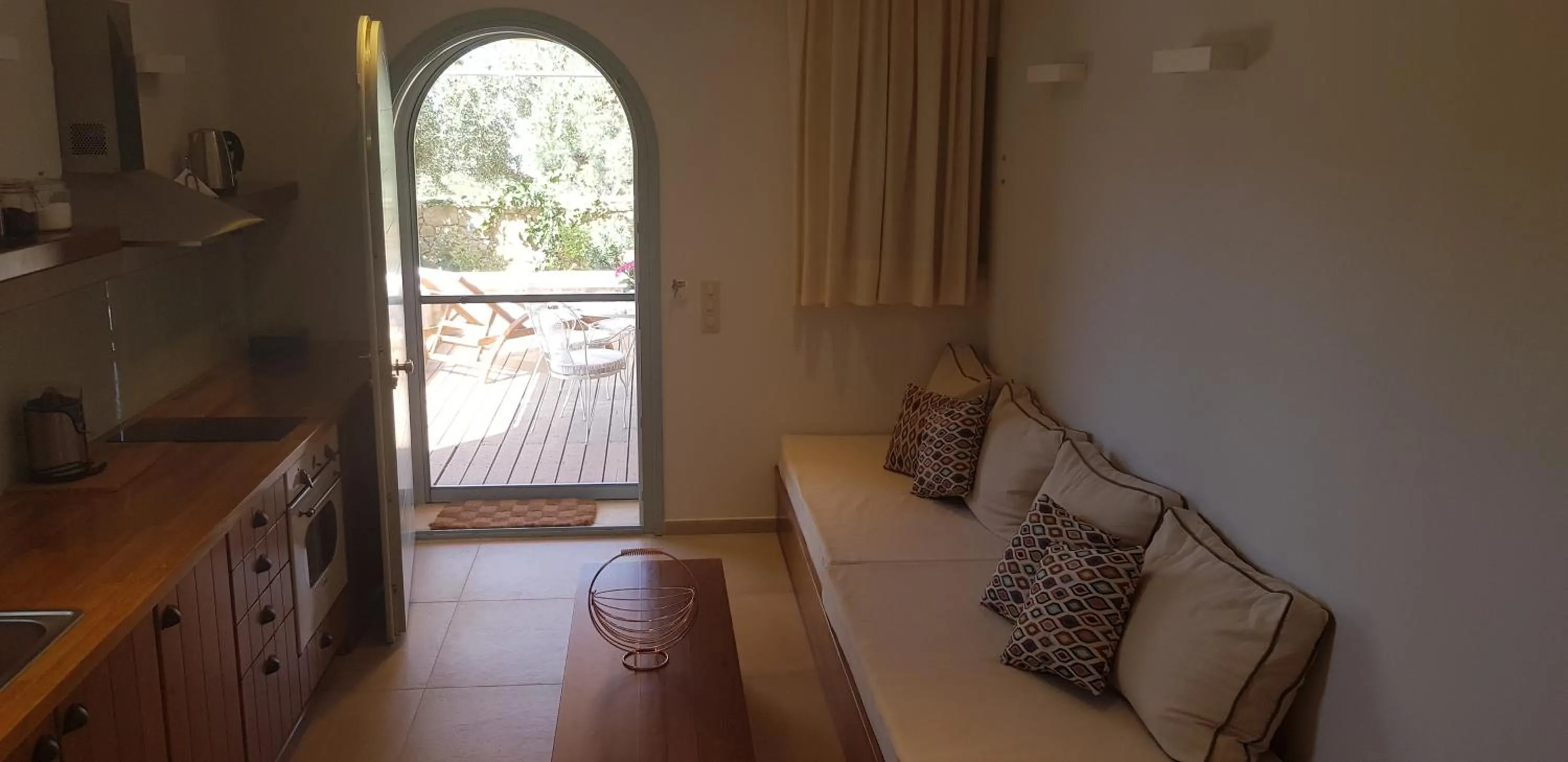 Lithos Guesthouse Kardamili