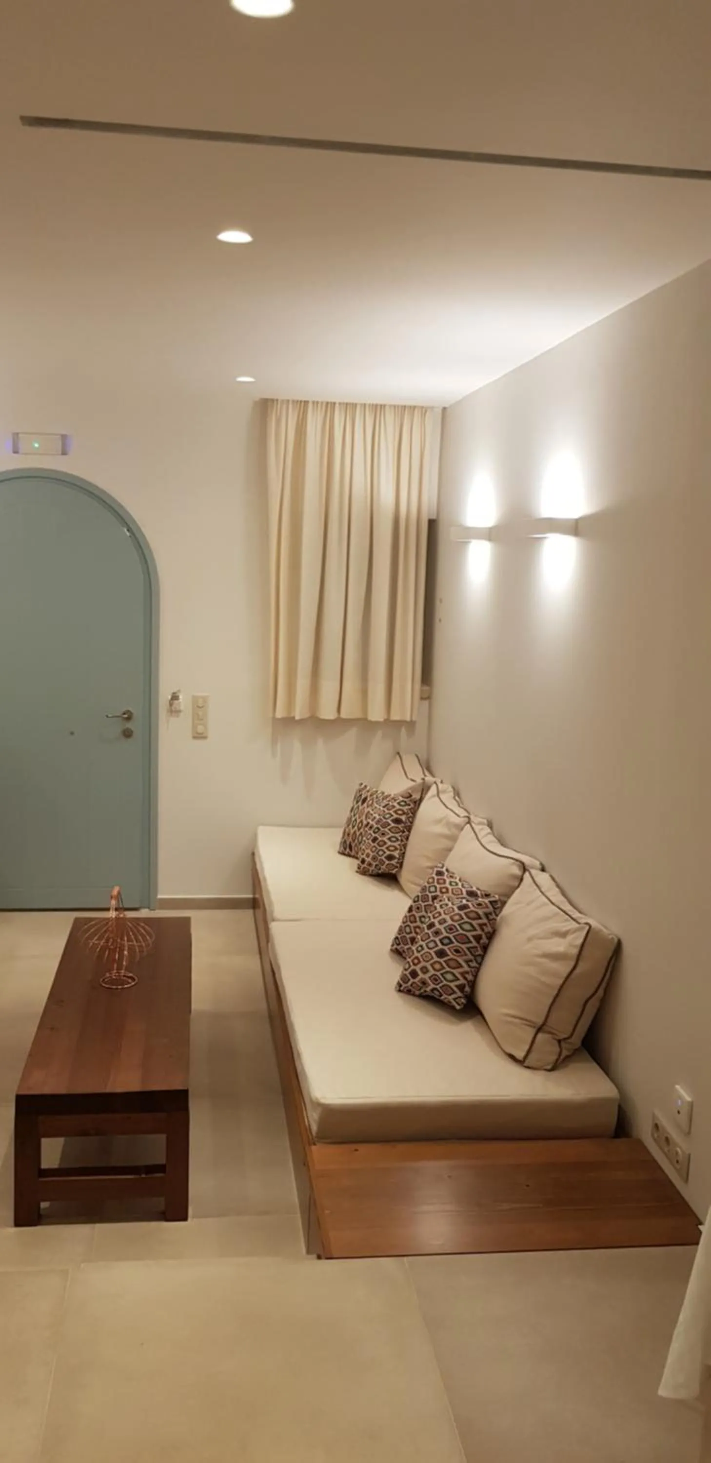 Bed in Lithos Guesthouse Kardamili