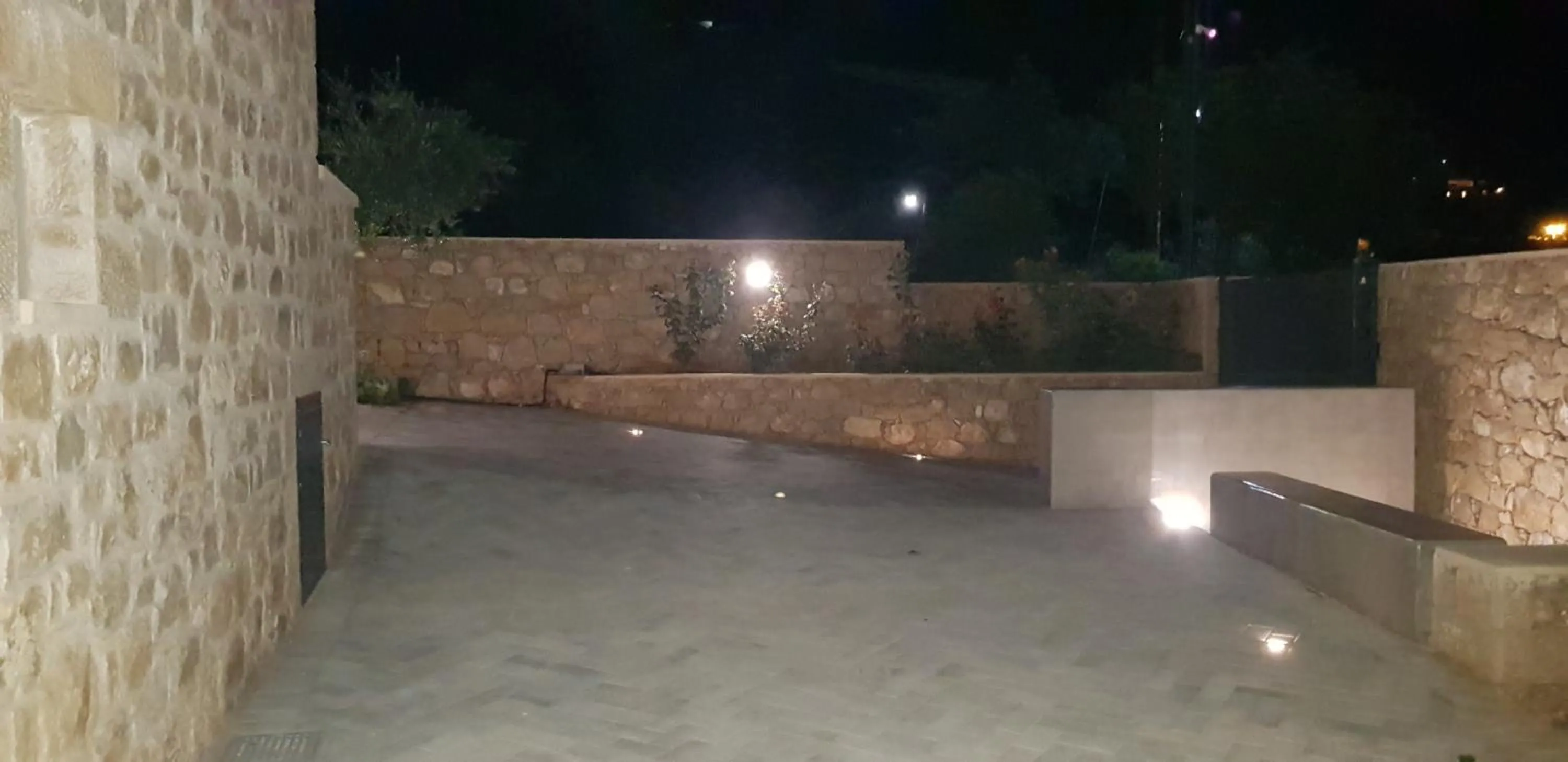 Lithos Guesthouse Kardamili