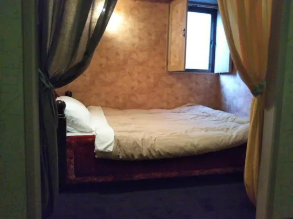 Bed in Hotel Unicorn