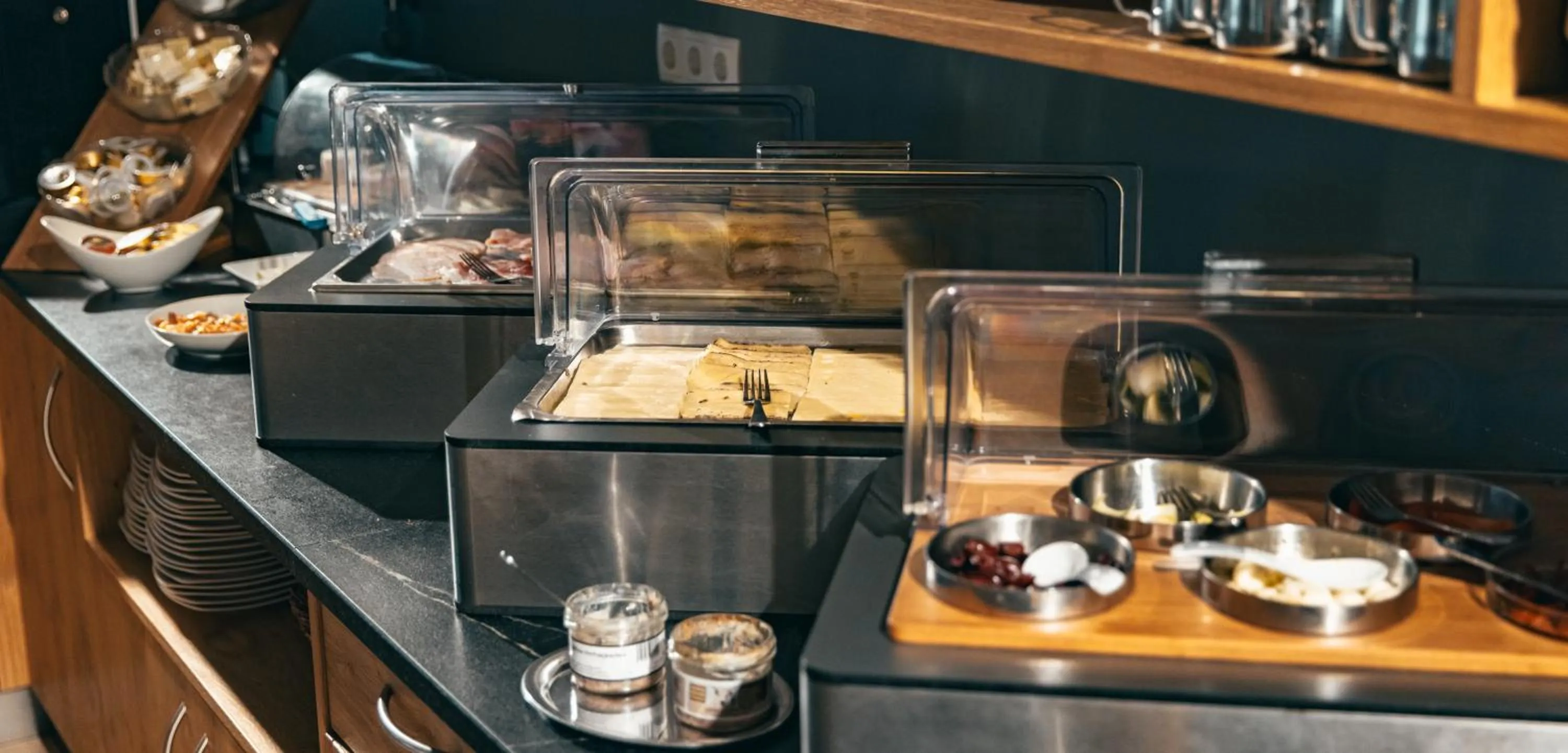 Buffet breakfast in Gasthof Kummer