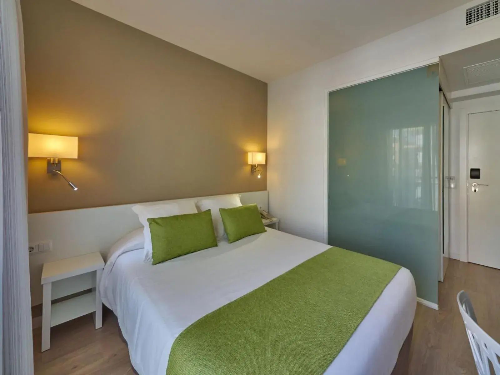 Bed in BQ Amfora Beach - Adults Only Bed in BQ Amfora Beach - Adults Only