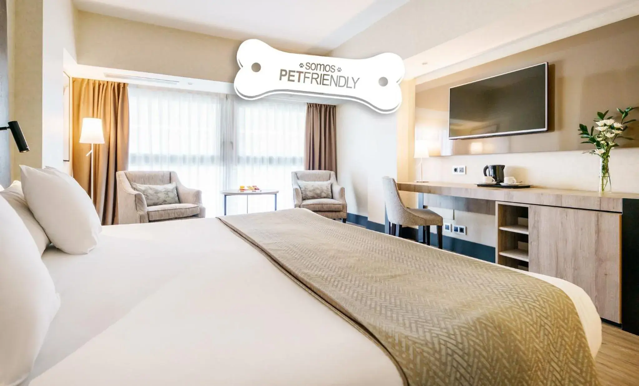 Bedroom, Bed in Ilunion Málaga Bedroom, Bed in Ilunion Málaga