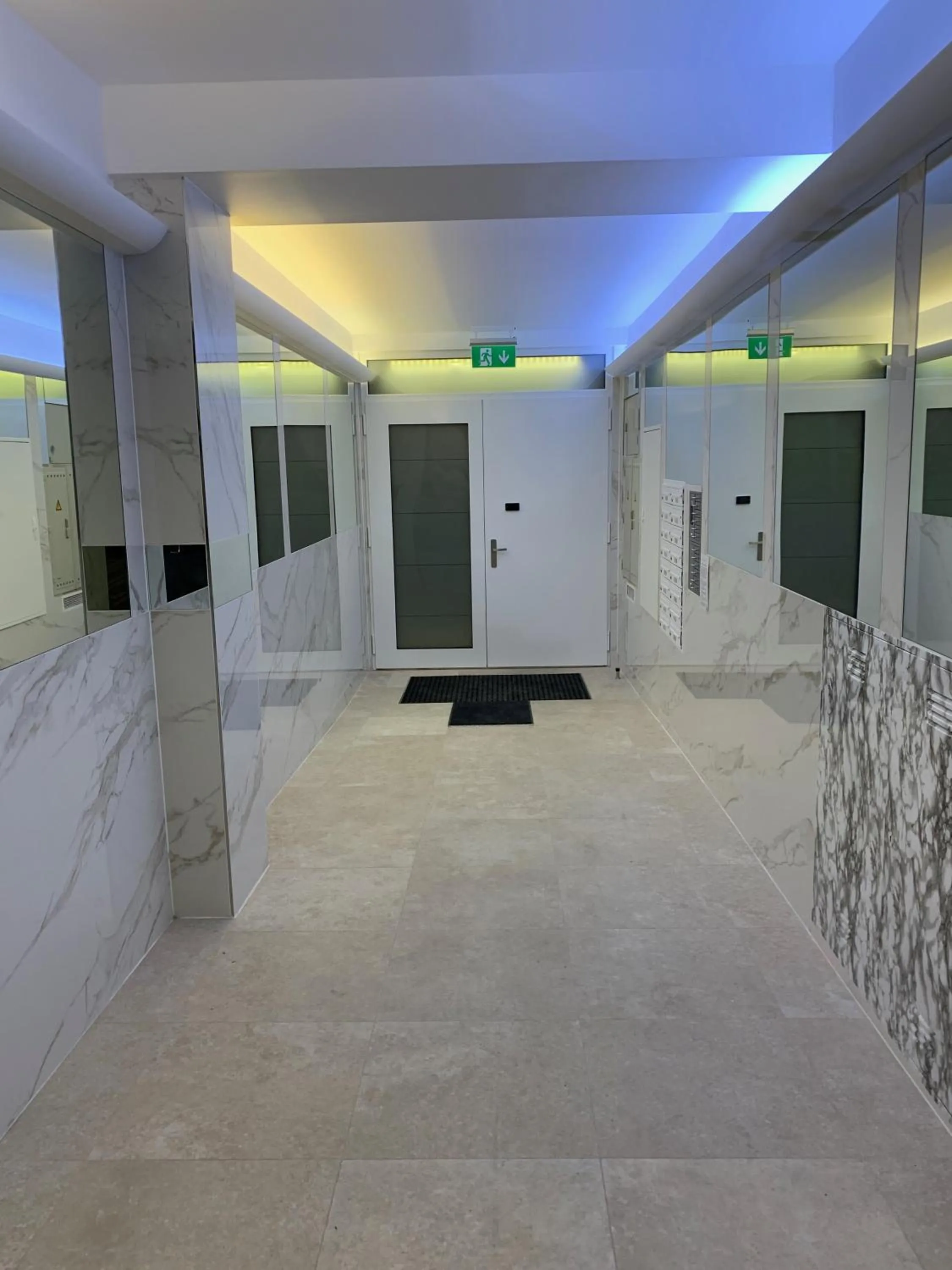 Lobby or reception in Colony Apartments