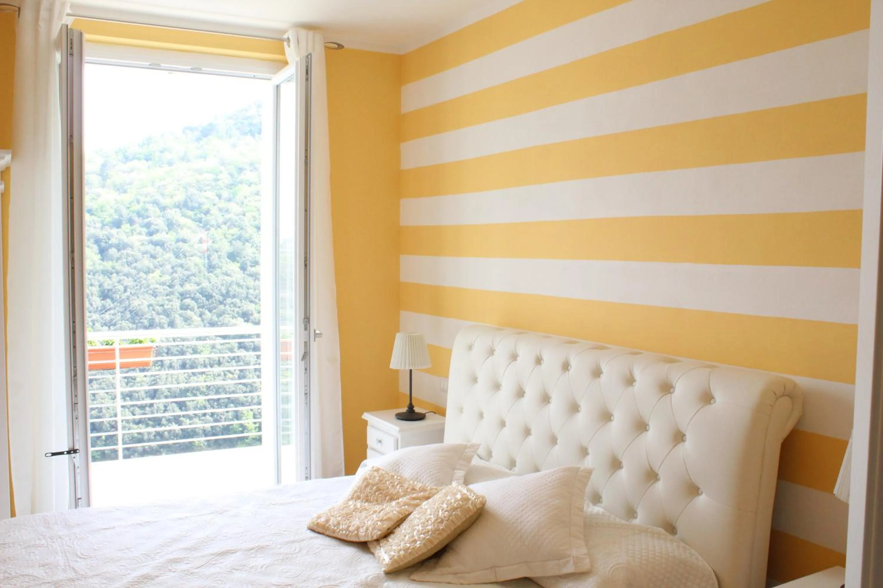 Bed in Agriturismo La Pietra 1 e La Pietra 2