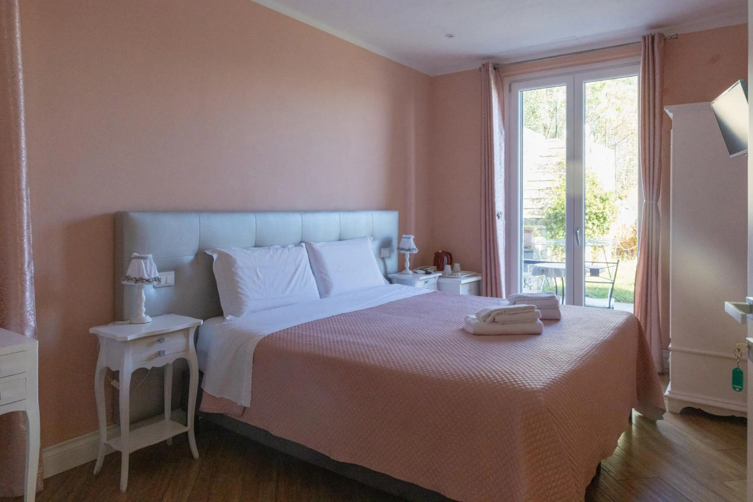 Bed in Agriturismo La Pietra 1 e La Pietra 2