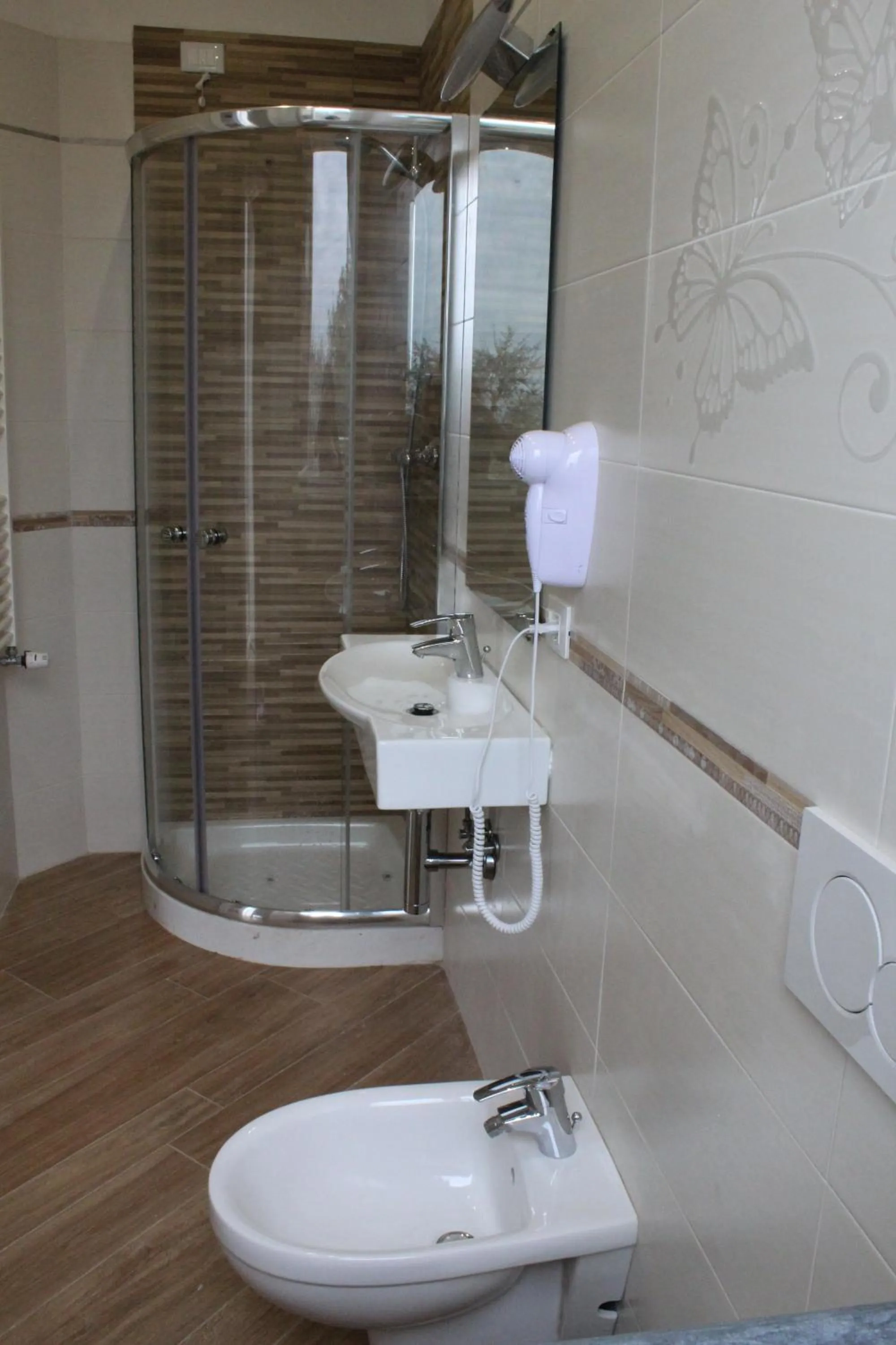 Shower in Agriturismo La Pietra 1 e La Pietra 2