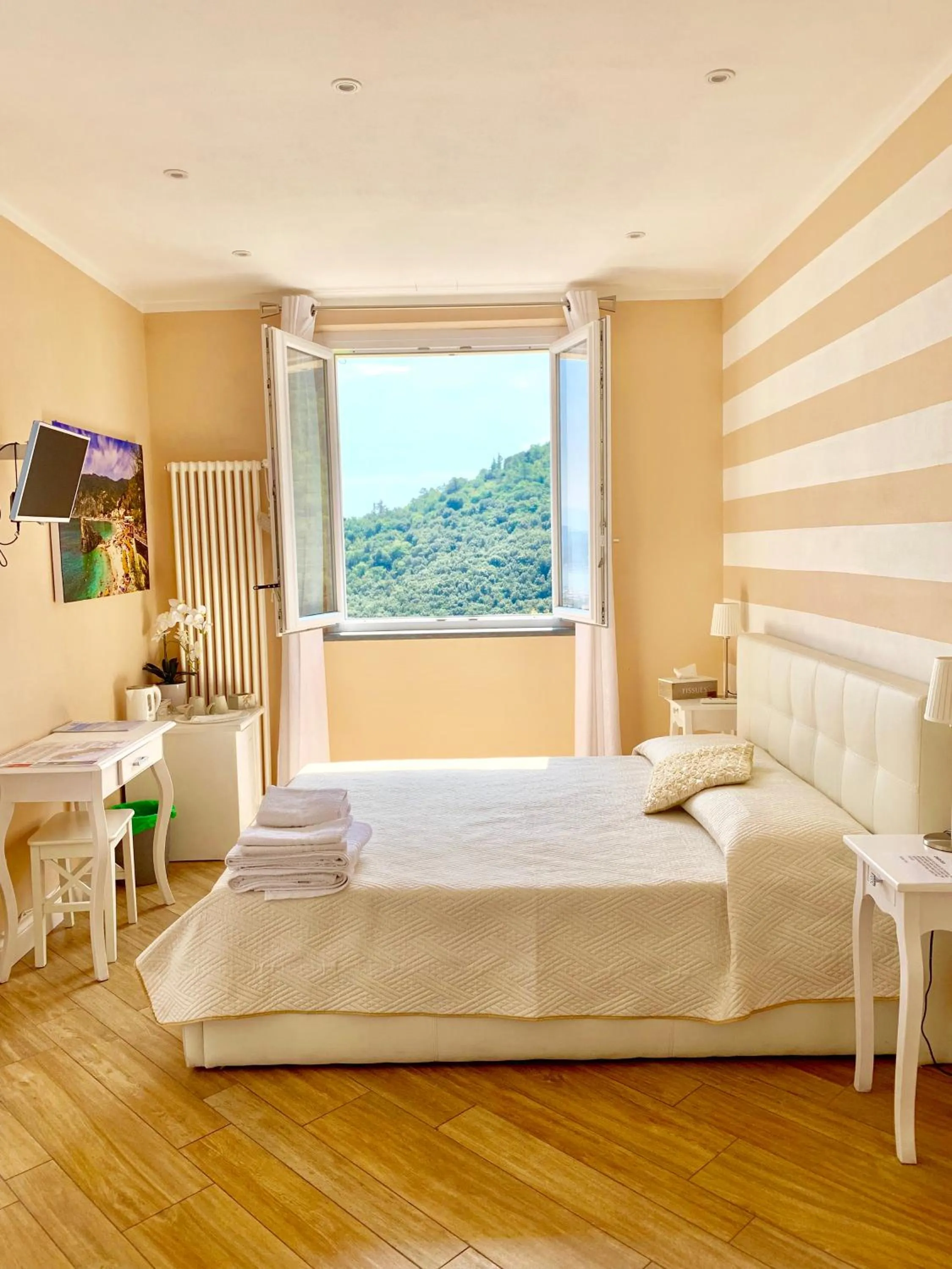 Bed in Agriturismo La Pietra 1 e La Pietra 2