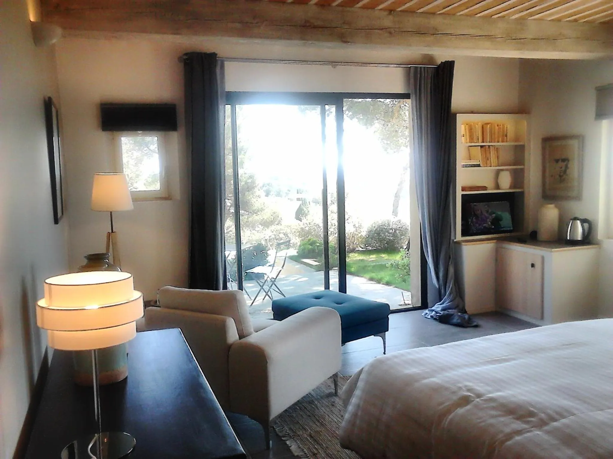 Bedroom, Bed in La Maison de Charlie