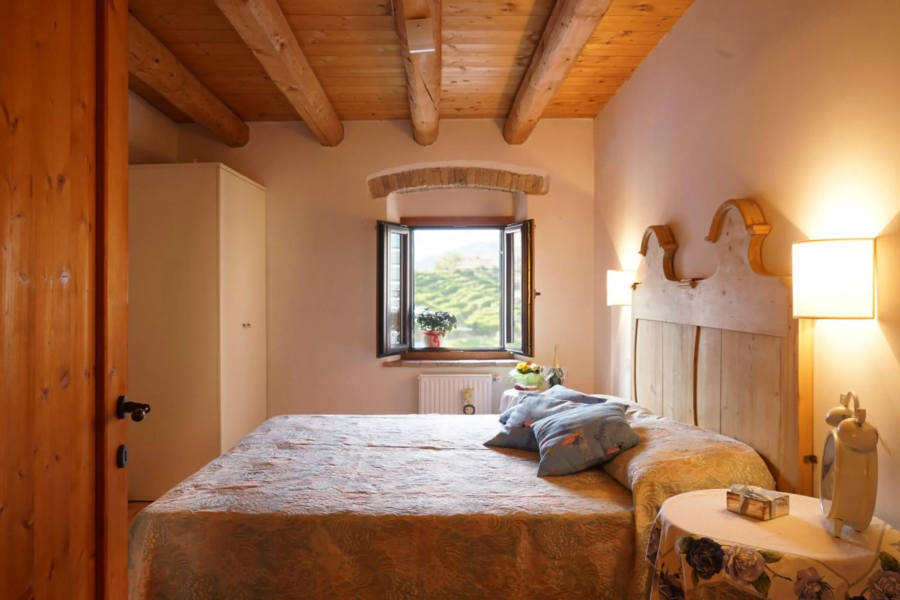 Large Double Room in Casa Fiorina Large Double Room in Casa Fiorina