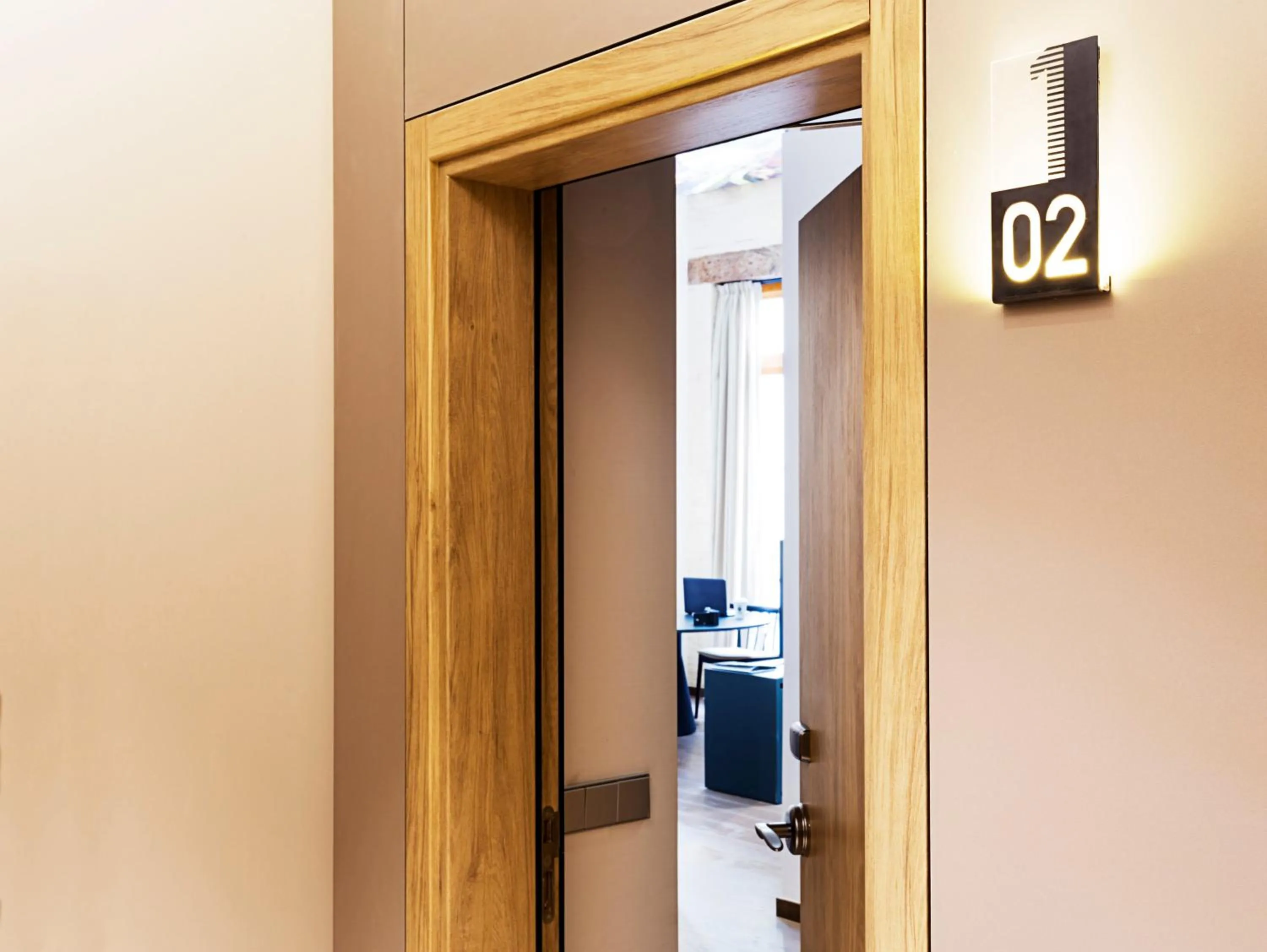 Property building in One Shot Mercat