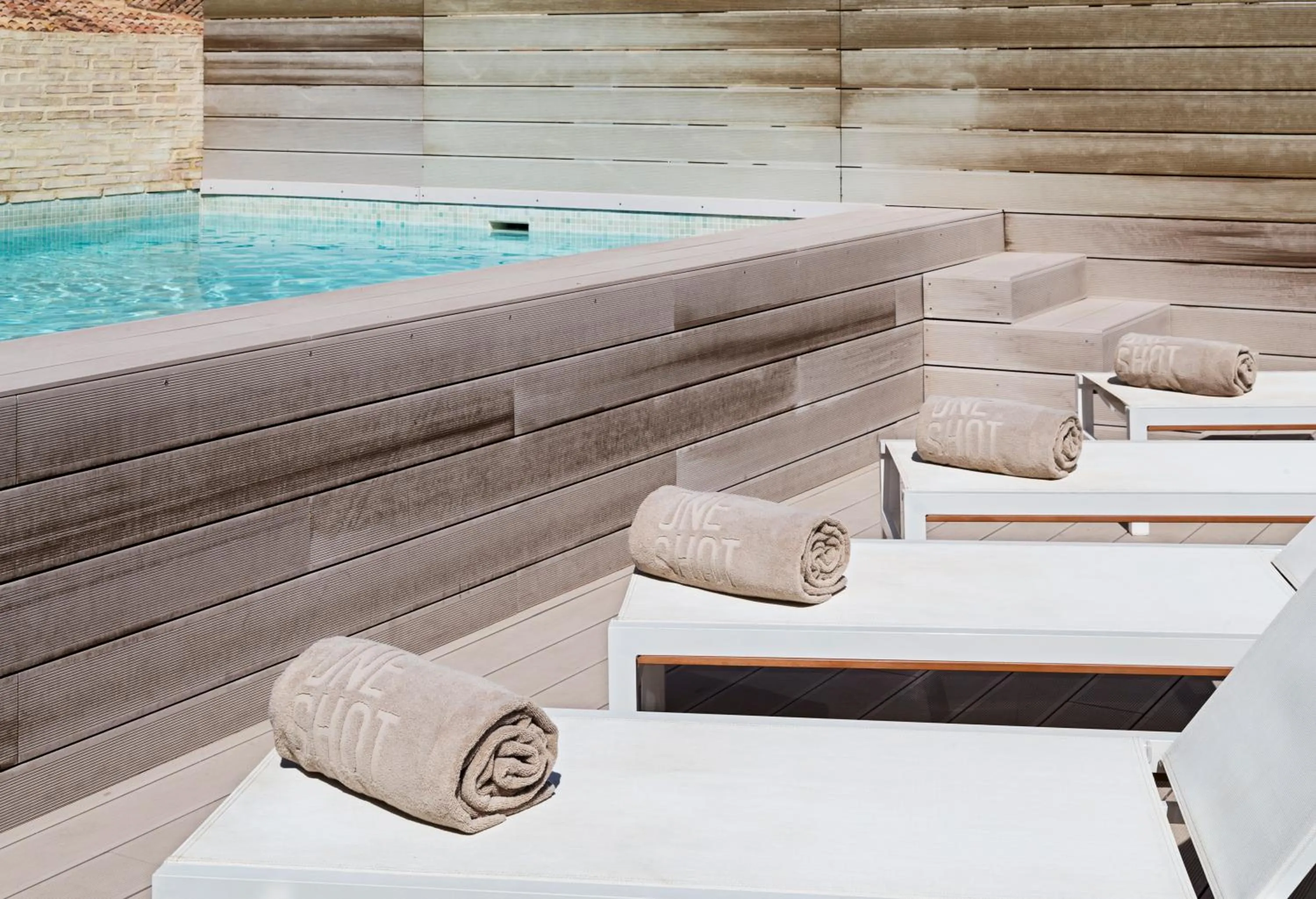 Solarium in One Shot Mercat