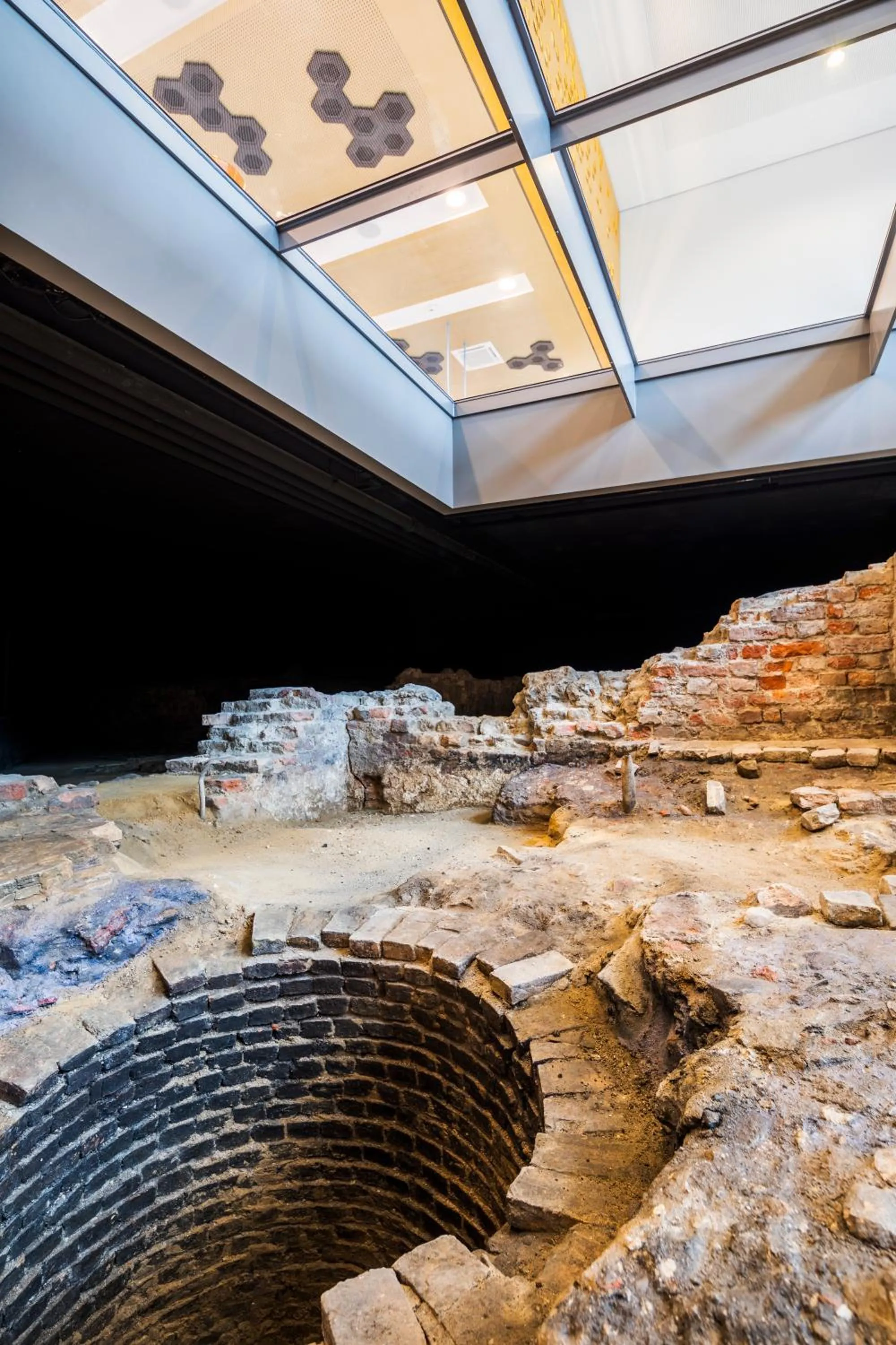 Lobby or reception in Capri by Fraser Berlin