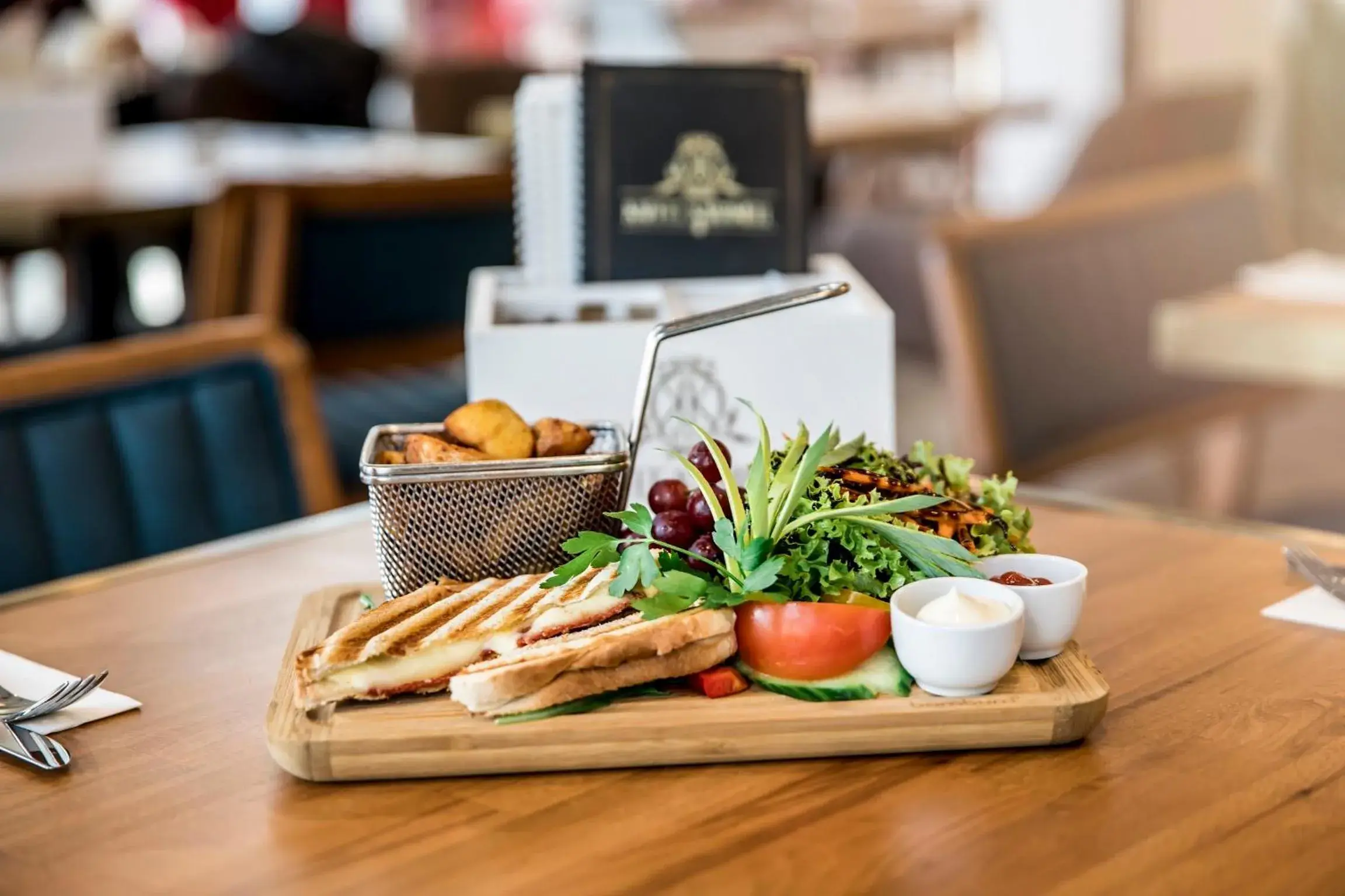 Restaurant/places to eat in Capri by Fraser Berlin Restaurant/places to eat in Capri by Fraser Berlin