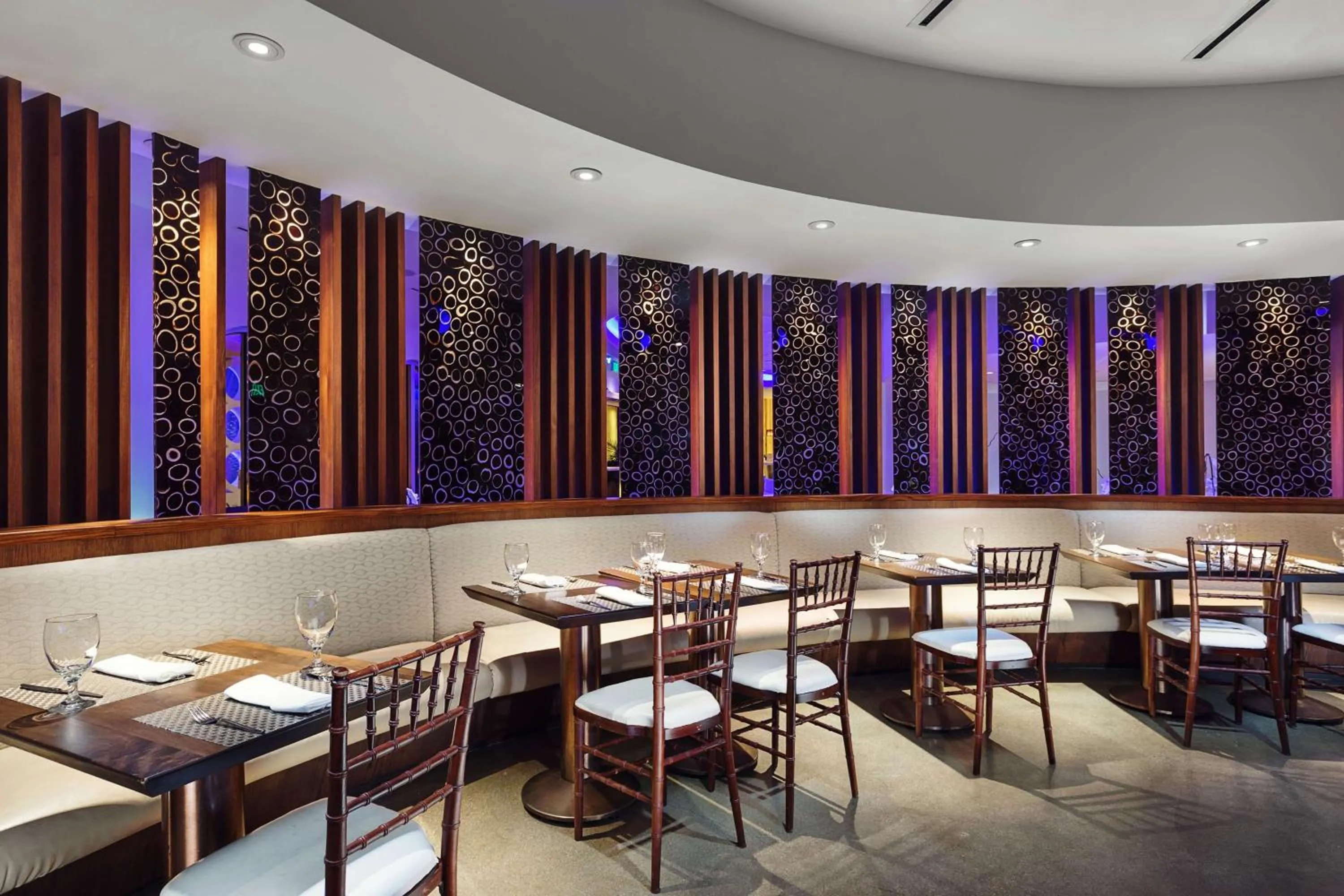 Restaurant/places to eat in Costa d&#x27;Este Beach Resort &amp; Spa