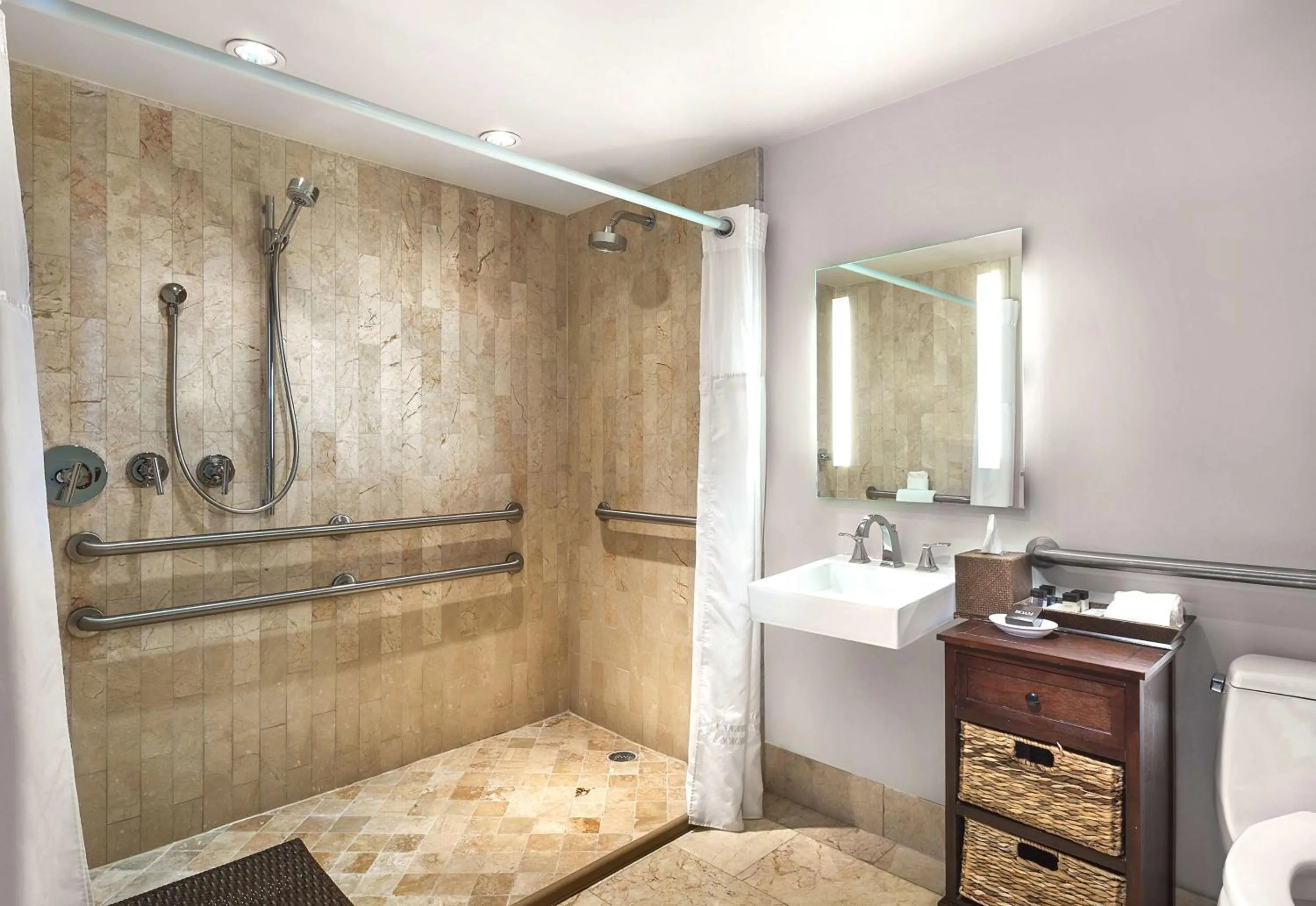 Bathroom in Costa d&#x27;Este Beach Resort &amp; Spa