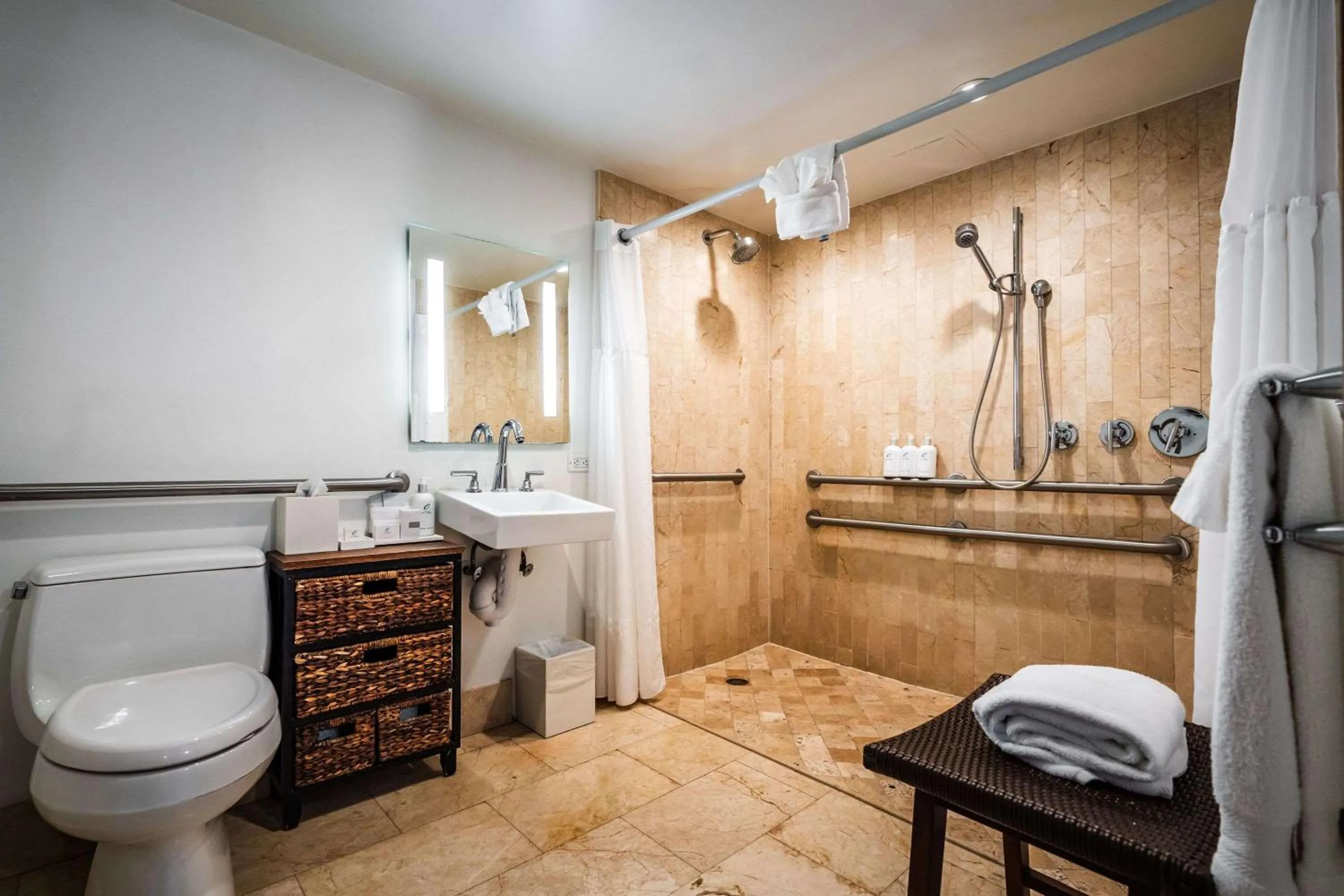 Bathroom in Costa d&#x27;Este Beach Resort &amp; Spa