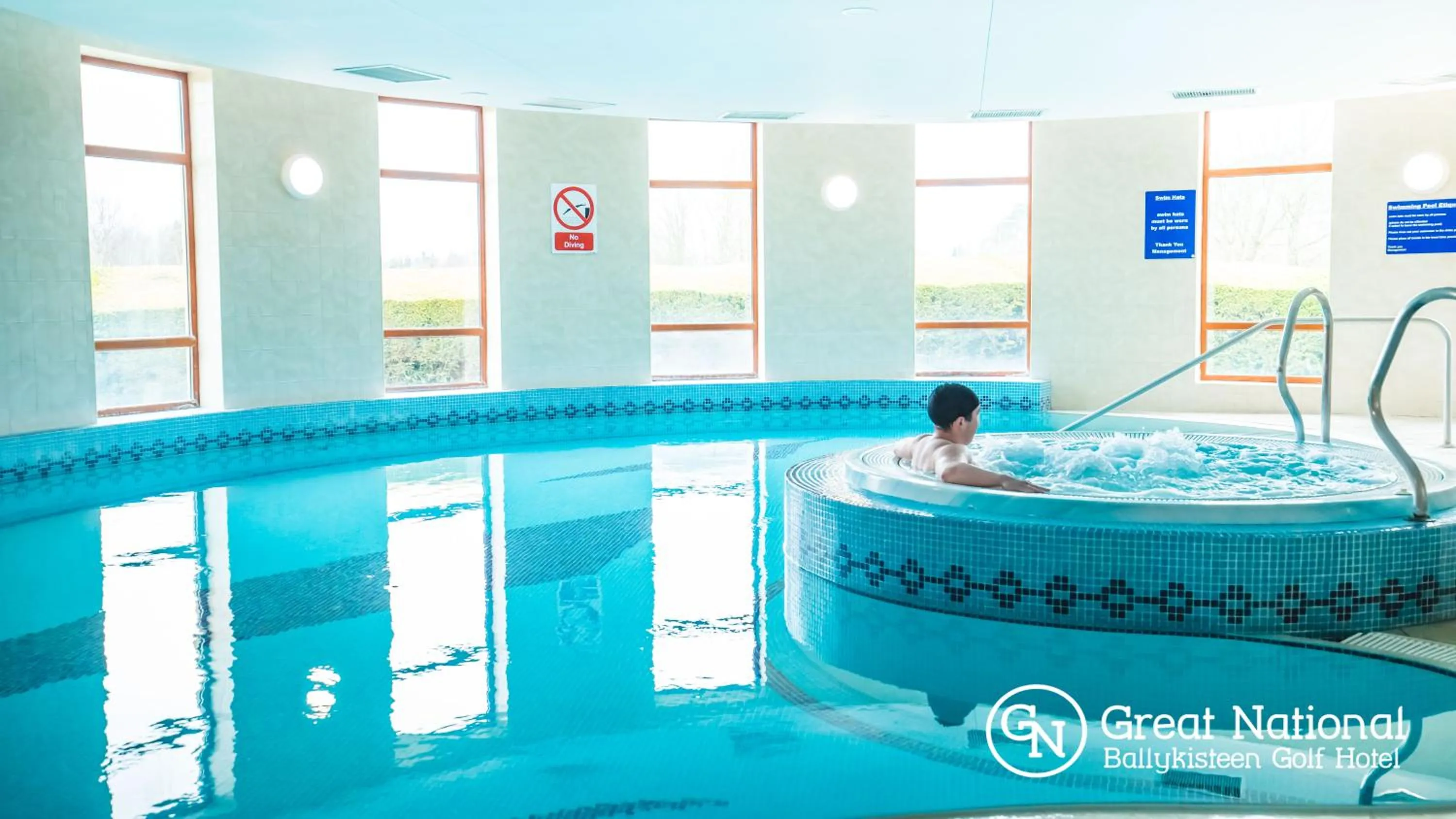 Swimming pool in Great National Ballykisteen Golf Hotel
