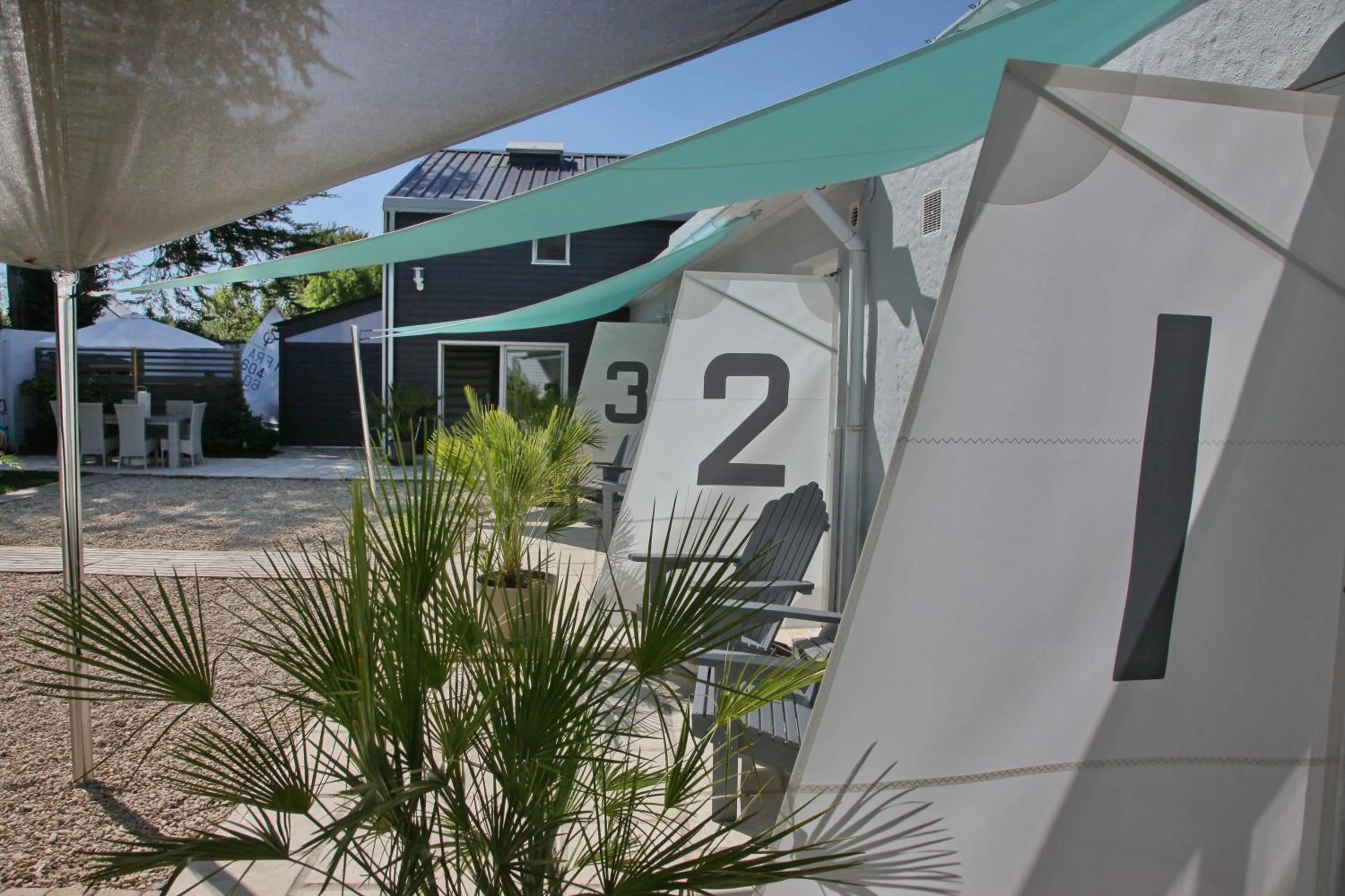 Garden view in La Maison au-dessus des Voiles