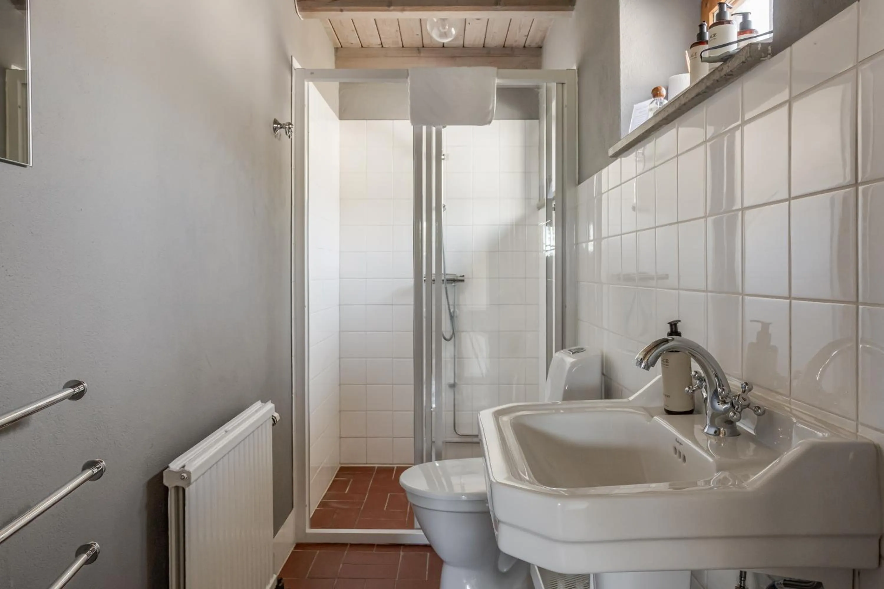 Bathroom in Mellby Atelier på Österlen