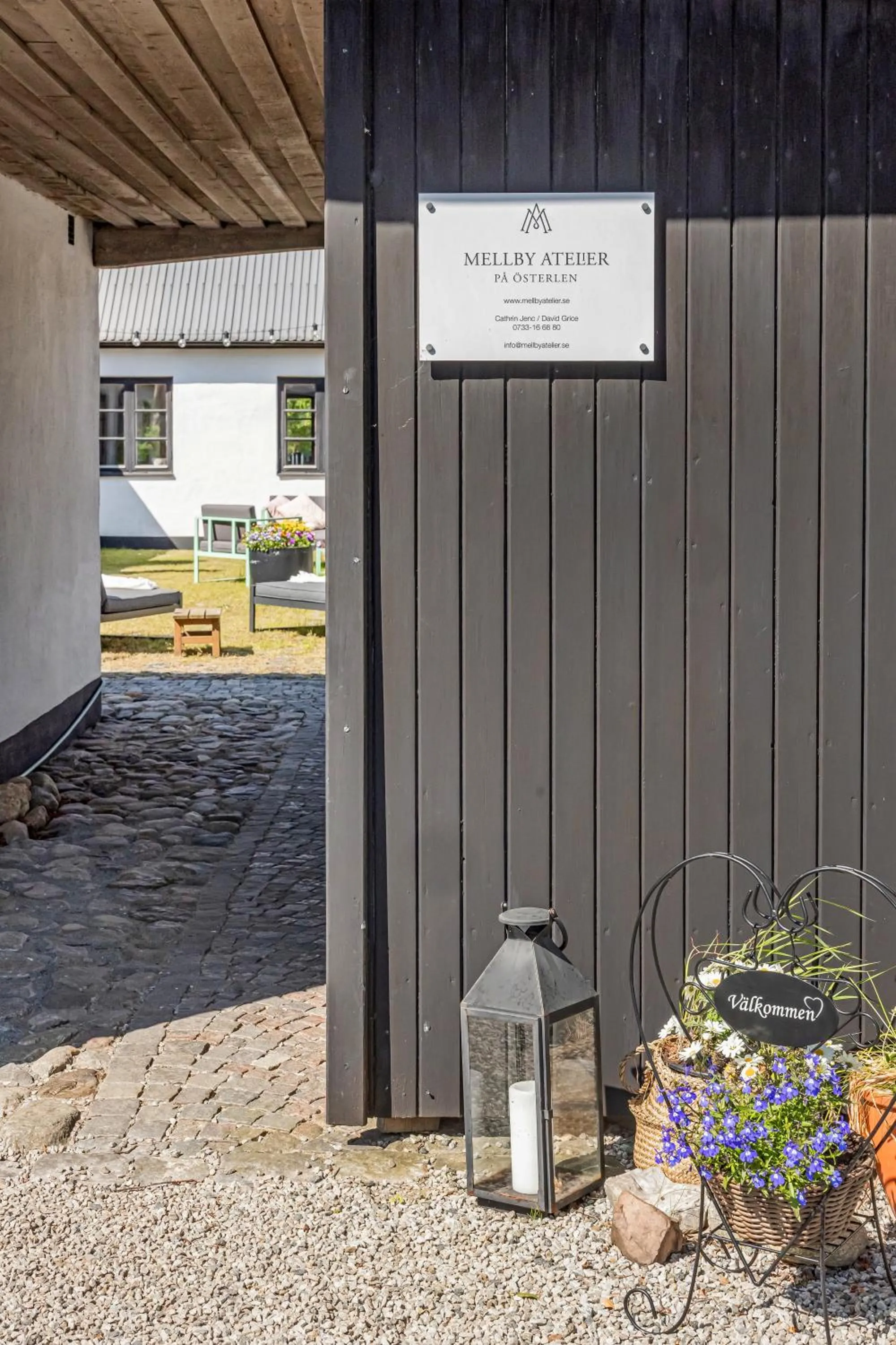 Garden view in Mellby Atelier på Österlen