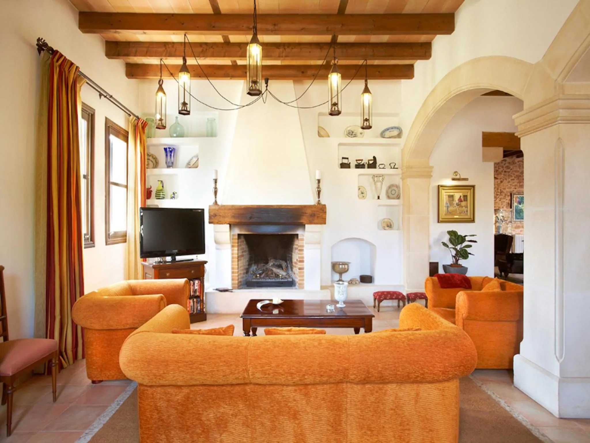 Communal lounge/ TV room in Puig de Ros d’Alt