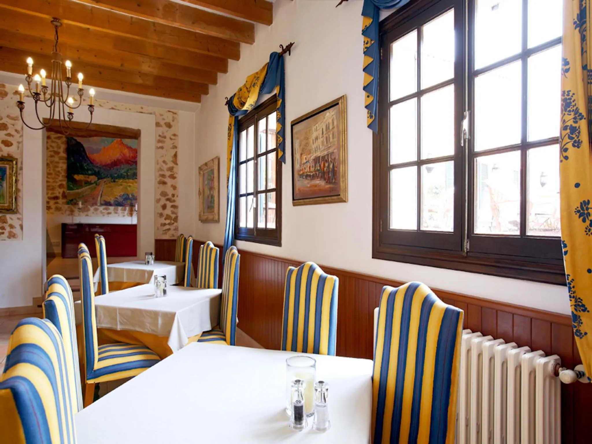 Restaurant/places to eat in Puig de Ros d’Alt