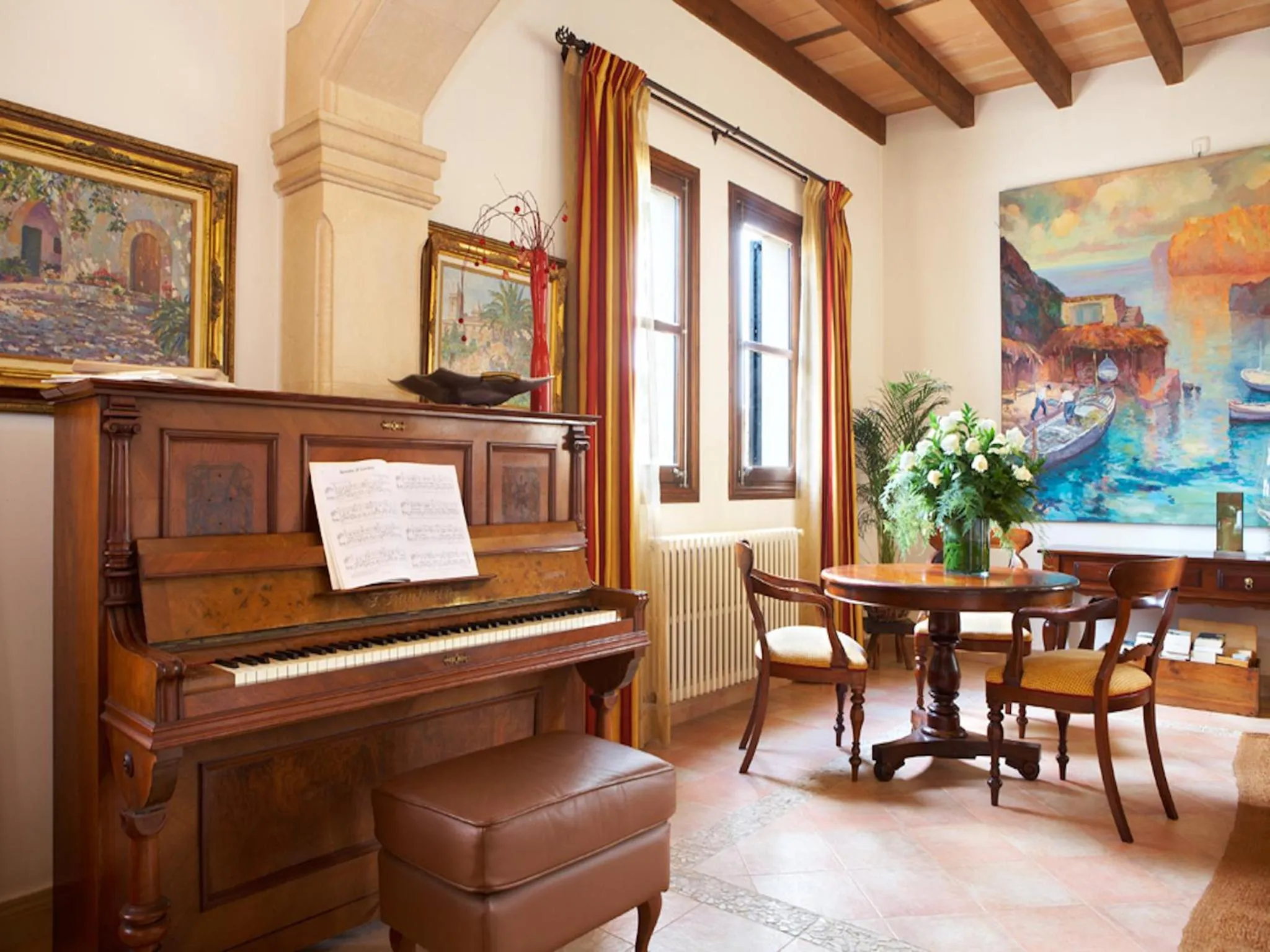 Communal lounge/ TV room in Puig de Ros d’Alt