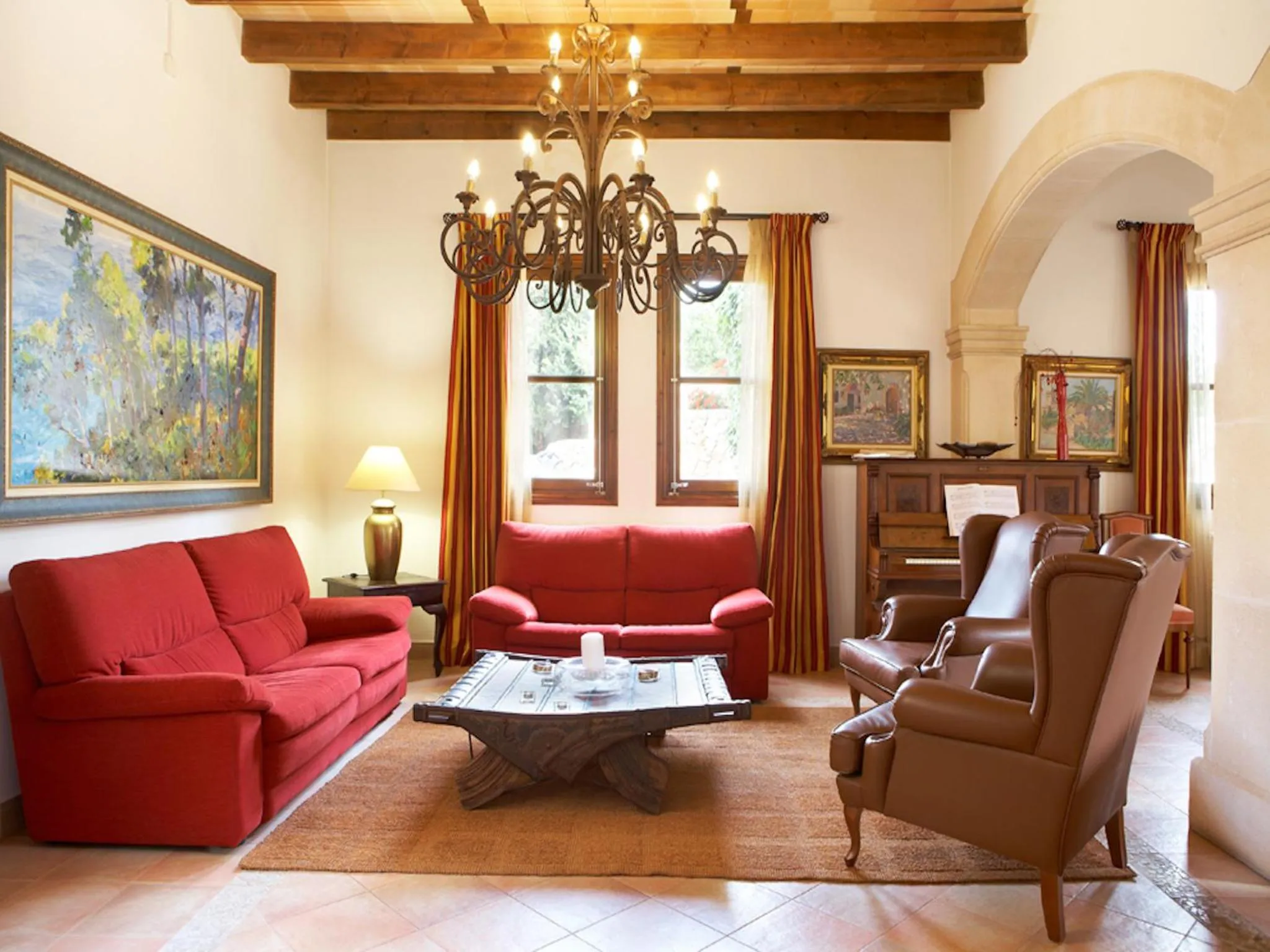 Communal lounge/ TV room in Puig de Ros d’Alt